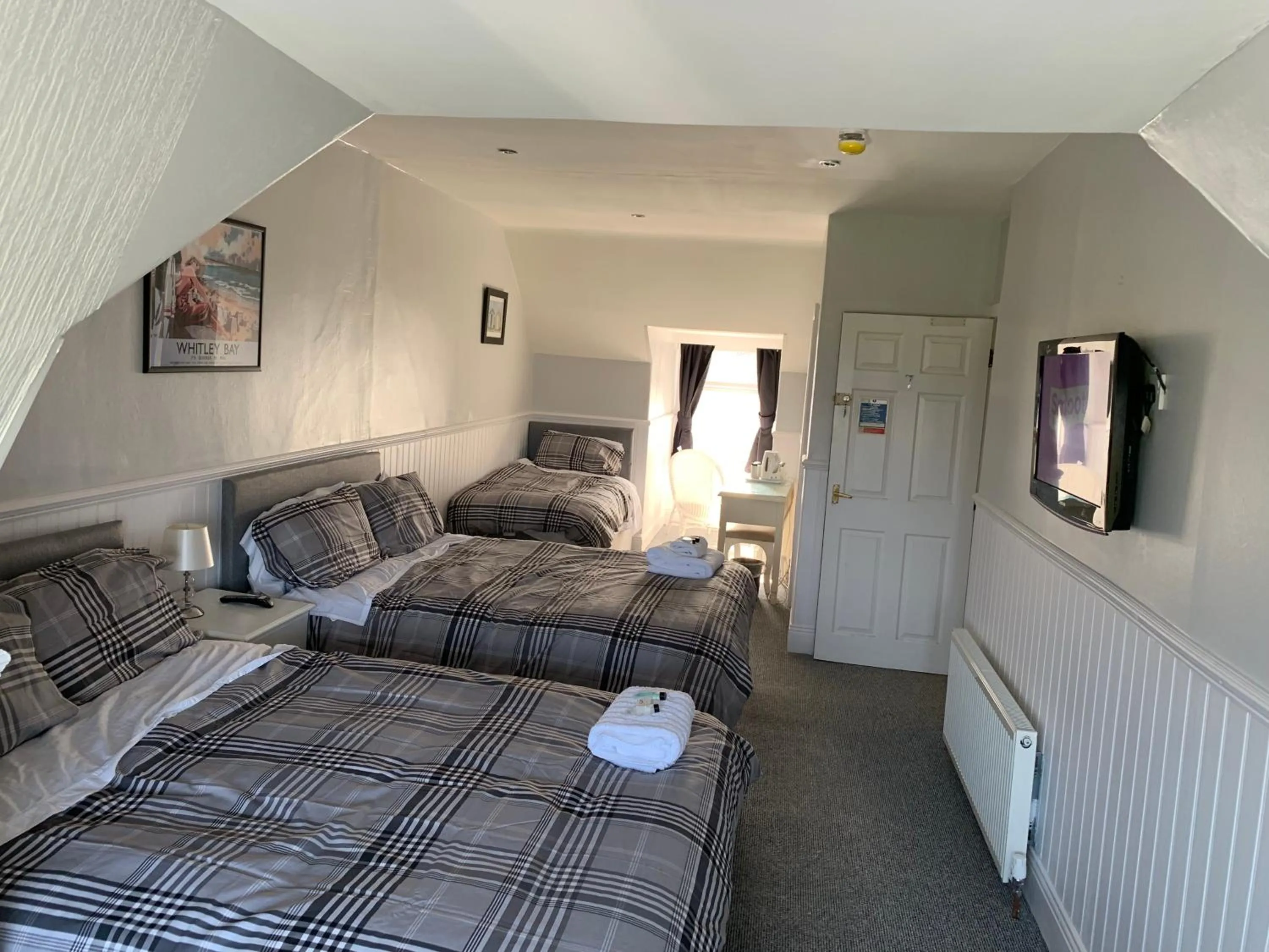 Photo of the whole room, Bed in Cara Guesthouse