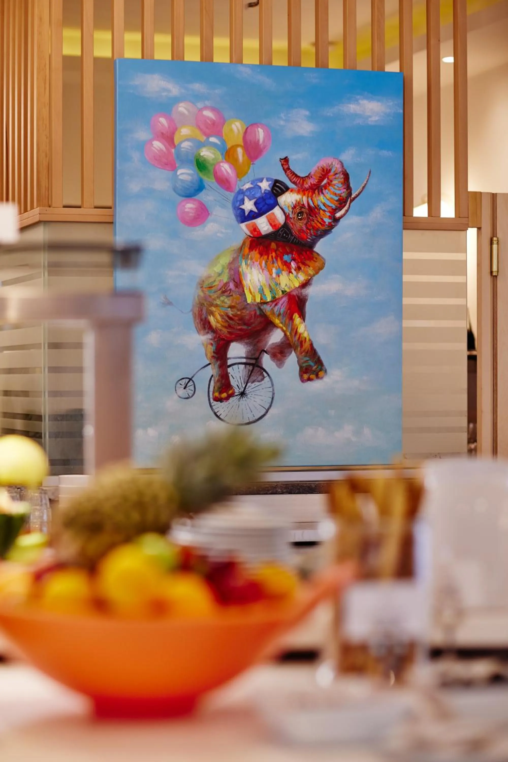 Restaurant/places to eat in Amnissos Residence