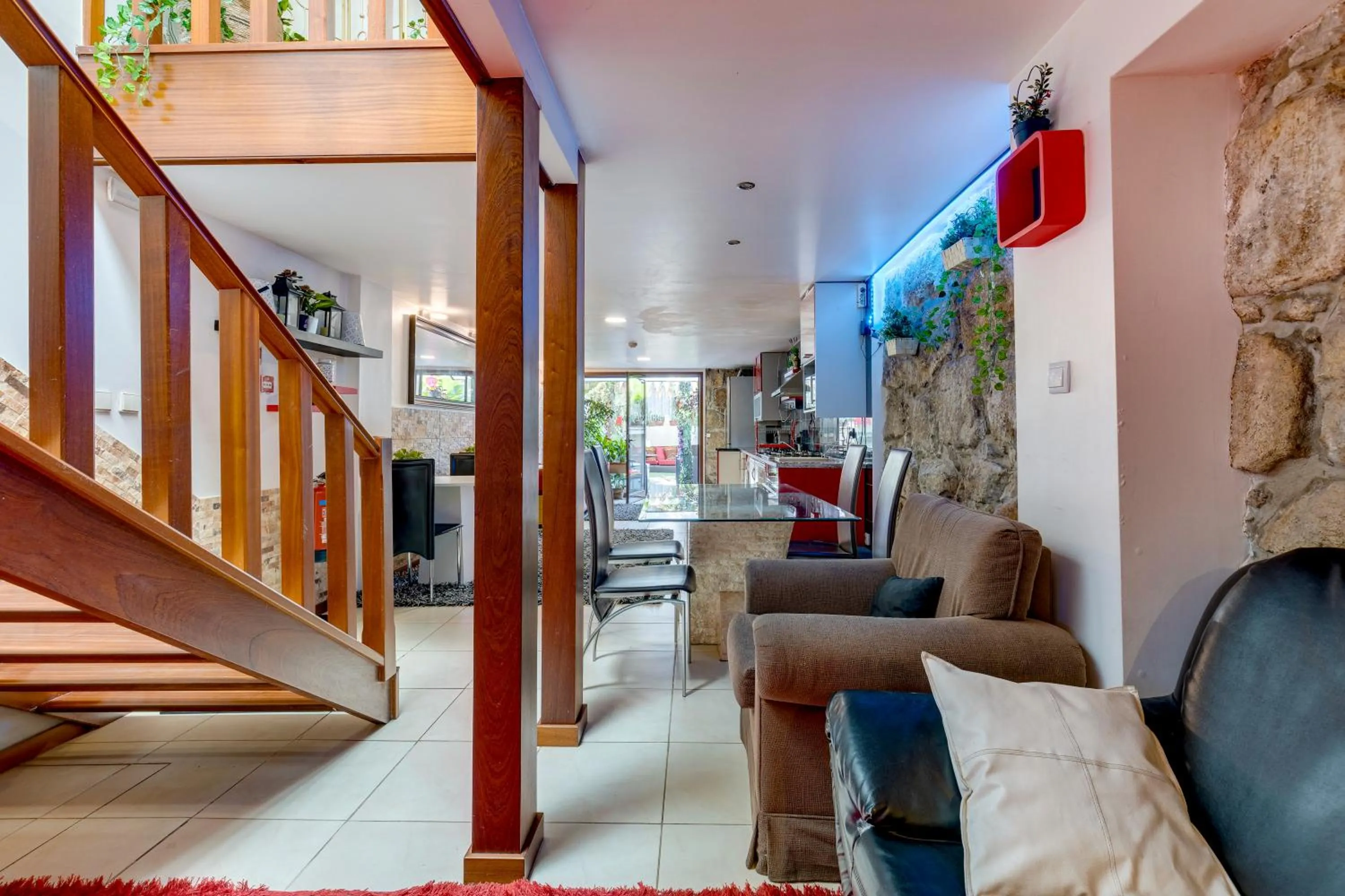 TV and multimedia in Garden in Town Hostel