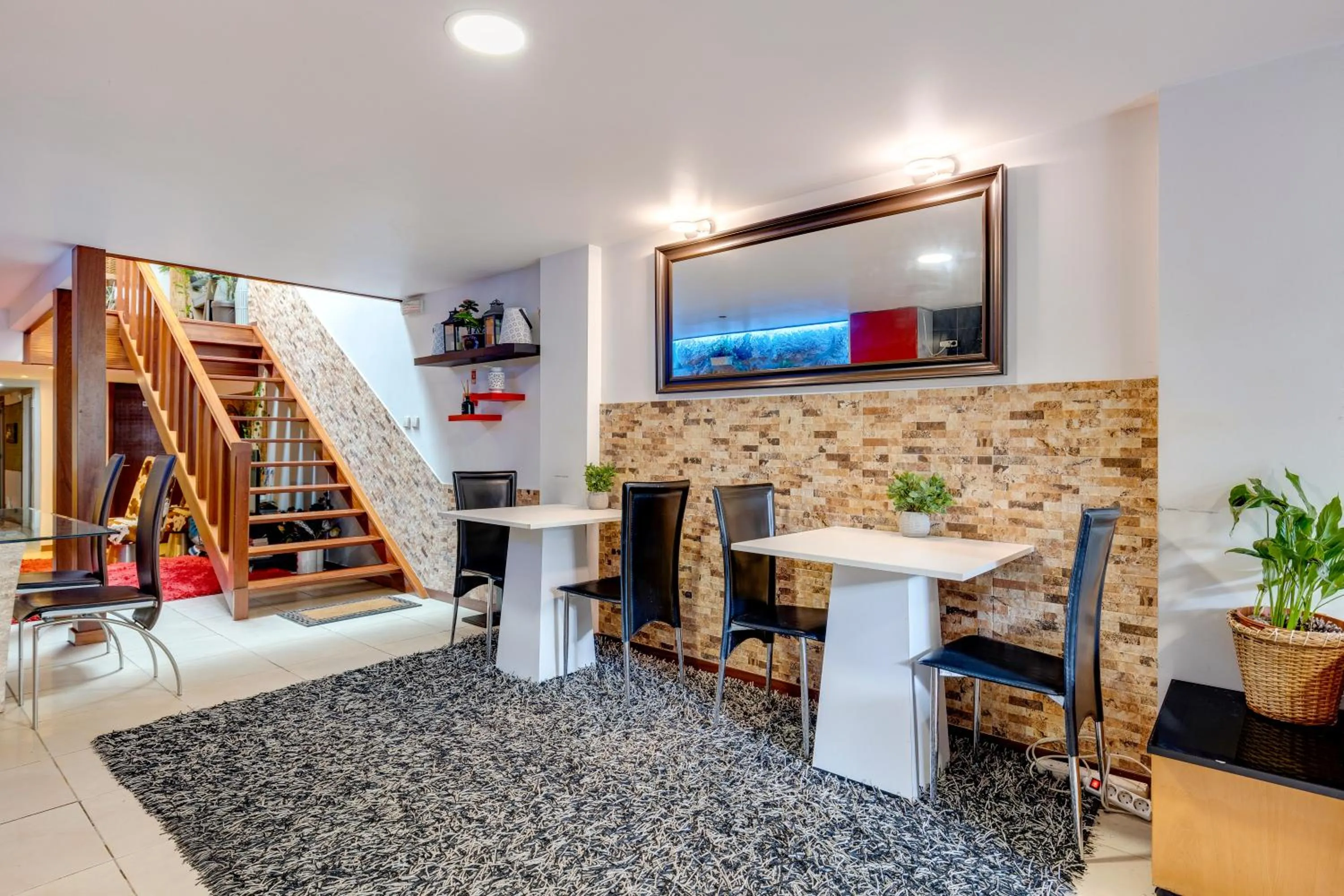 Kitchen or kitchenette in Garden in Town Hostel