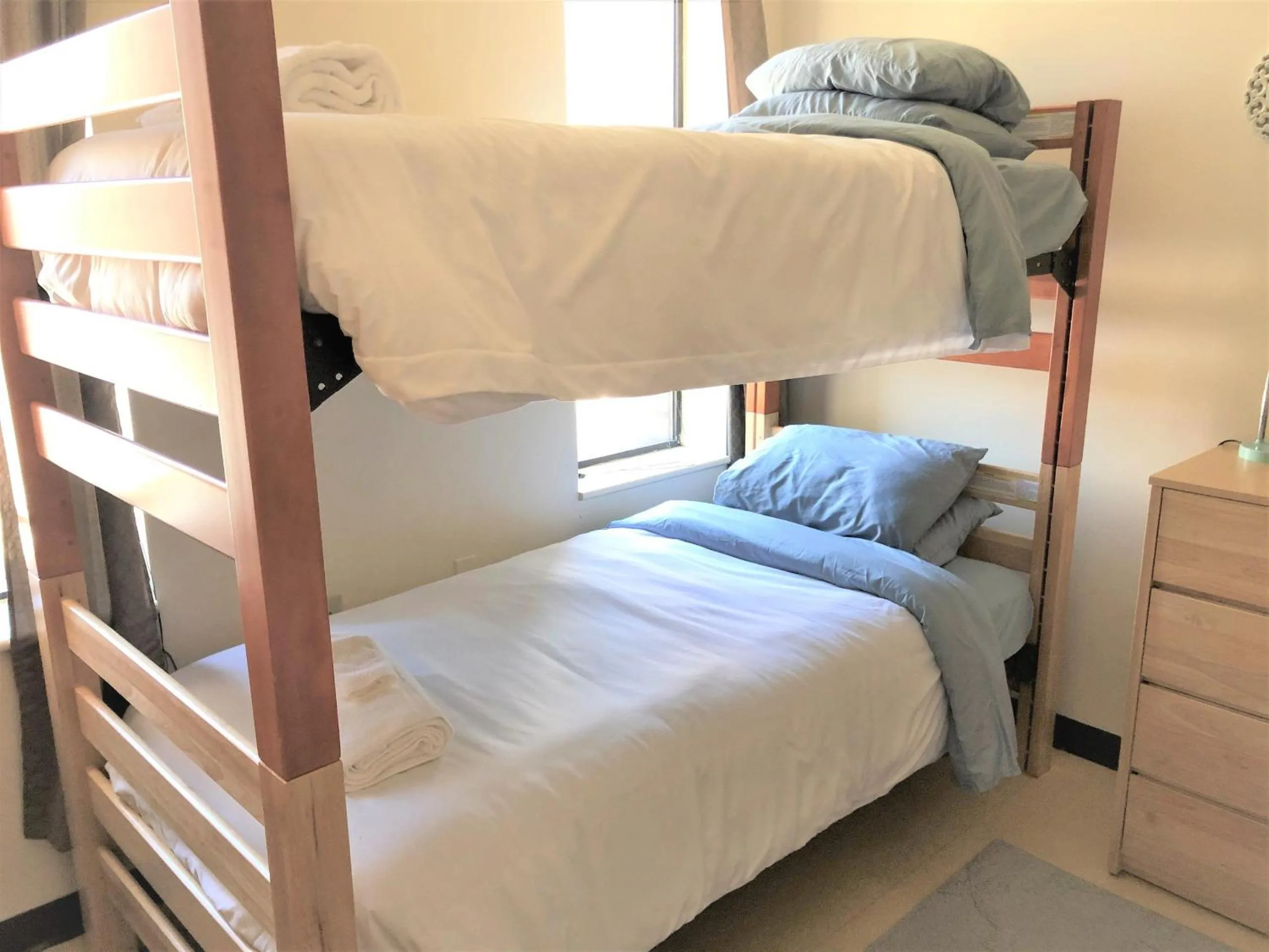 Two-Bedroom Apartment in Stay Pittsburgh