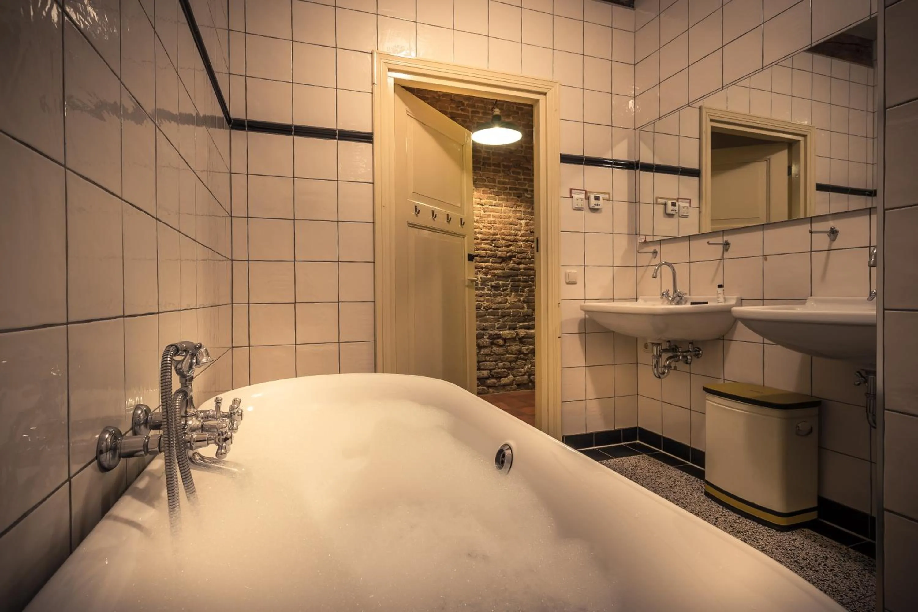 Bathroom in Het Spijkerhuys