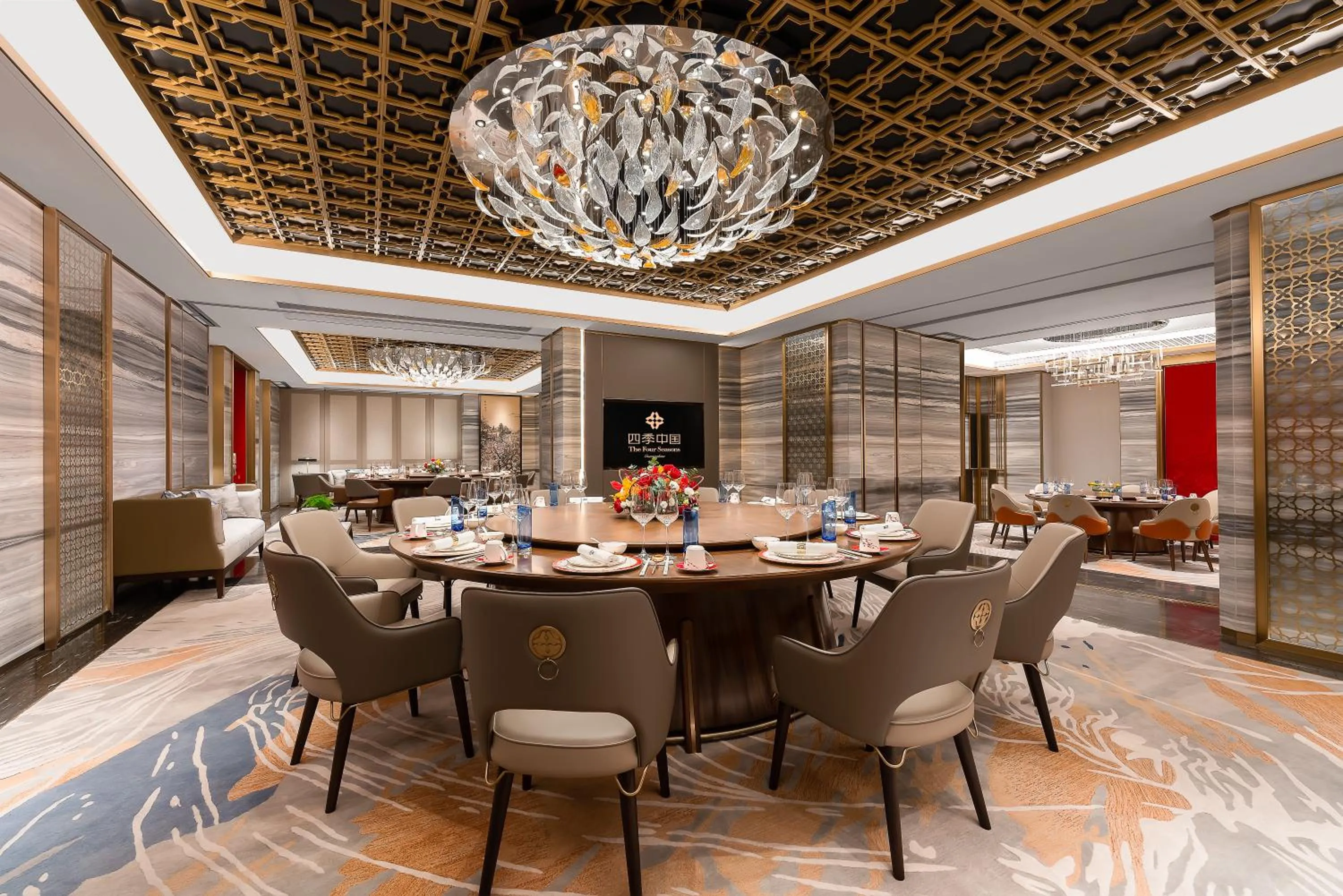 Restaurant/places to eat in China Hotel Guangzhou