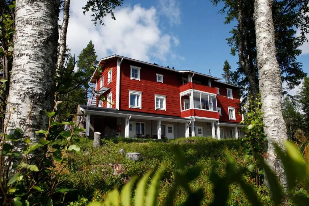 Property building in Iisakki Village