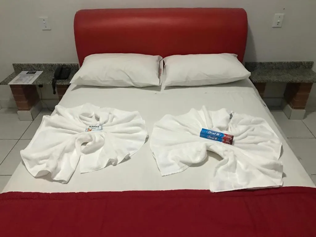 Bed in Hotel Oliveira