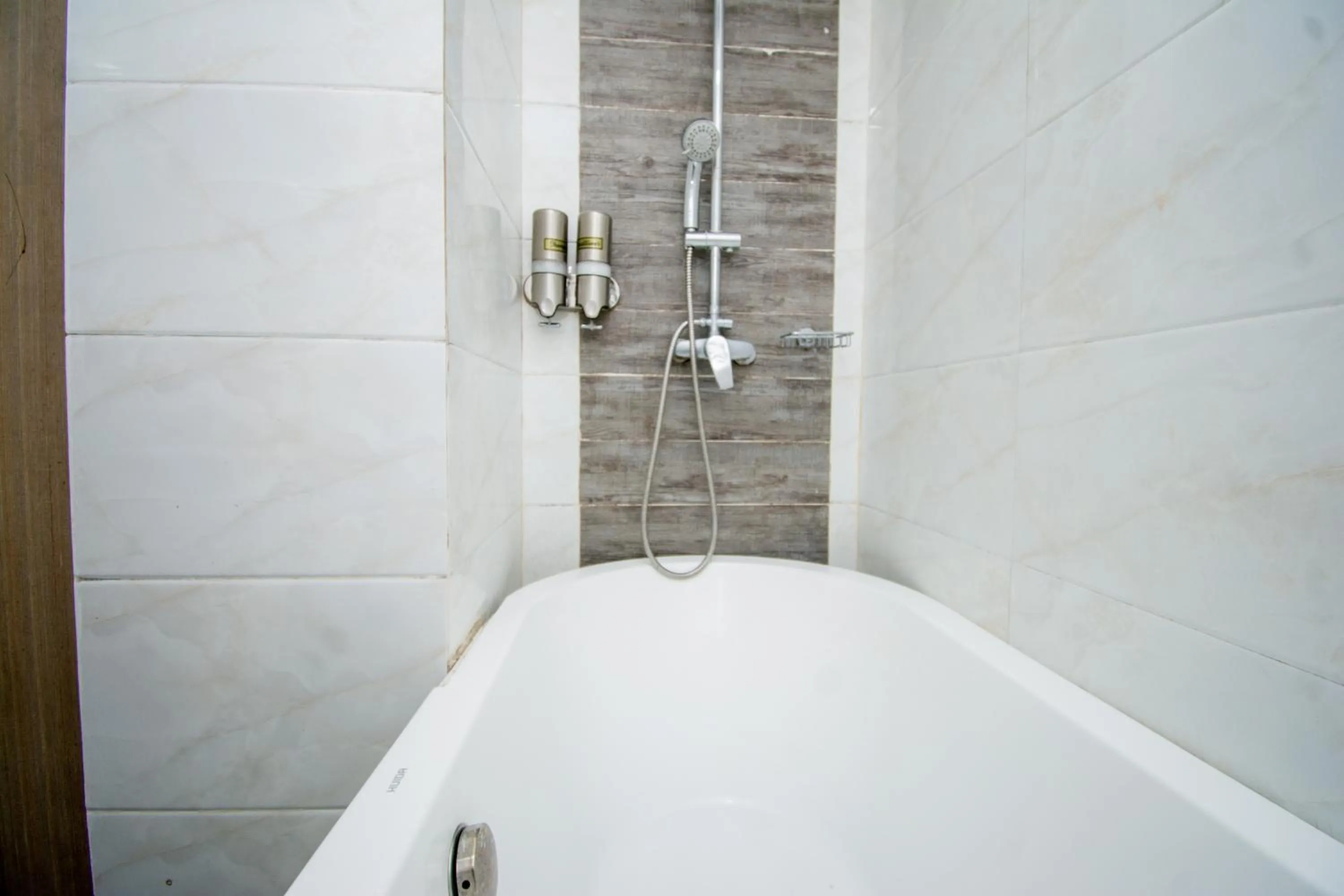 Emerald Island Hotel