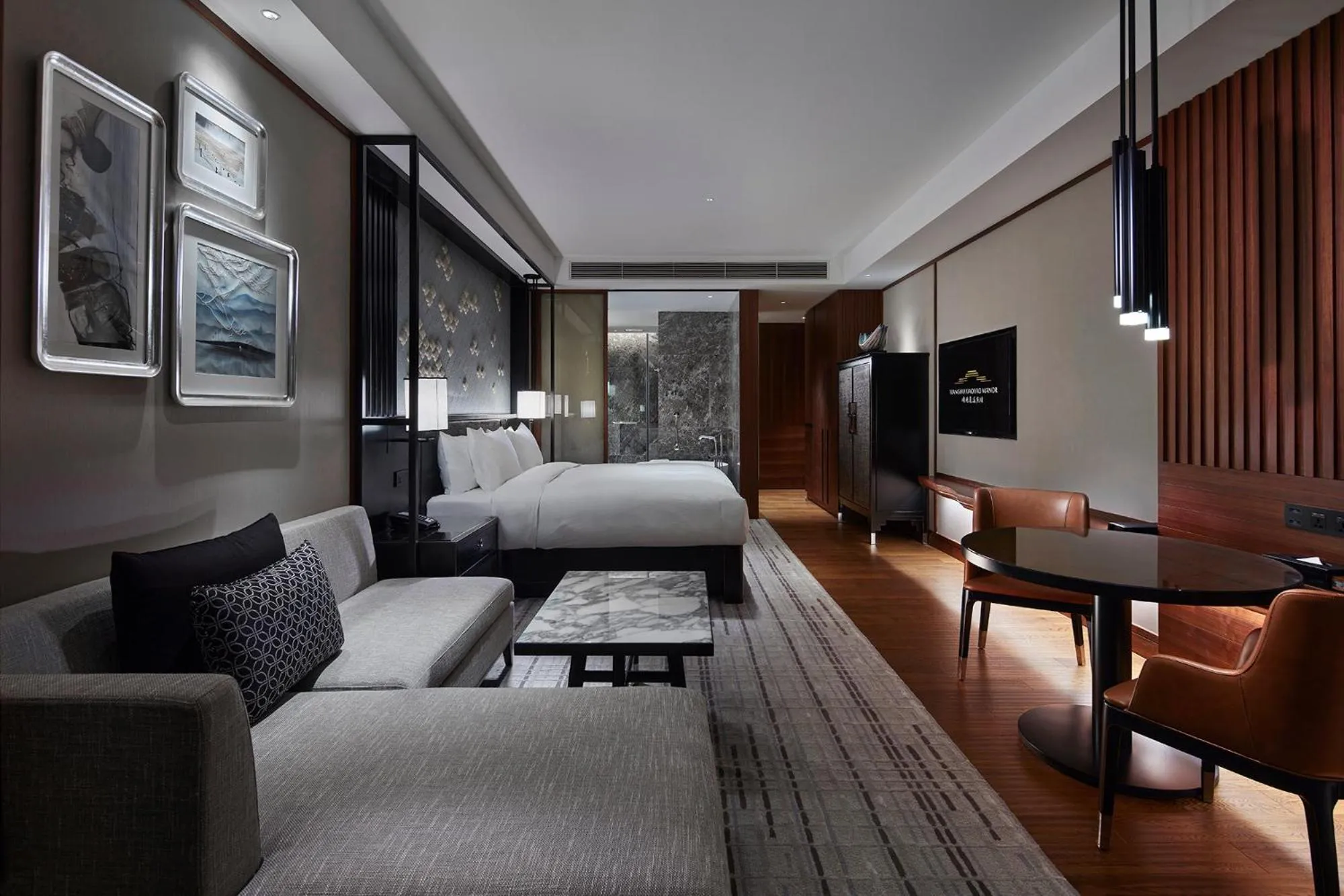 Photo of the whole room, Bed in Xianghu Xiaoyao Manor