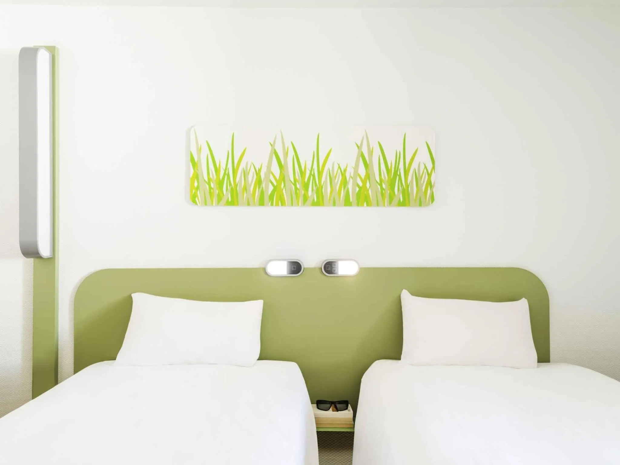 Bedroom, Bed in ibis budget Lyon Sud St Genis Laval