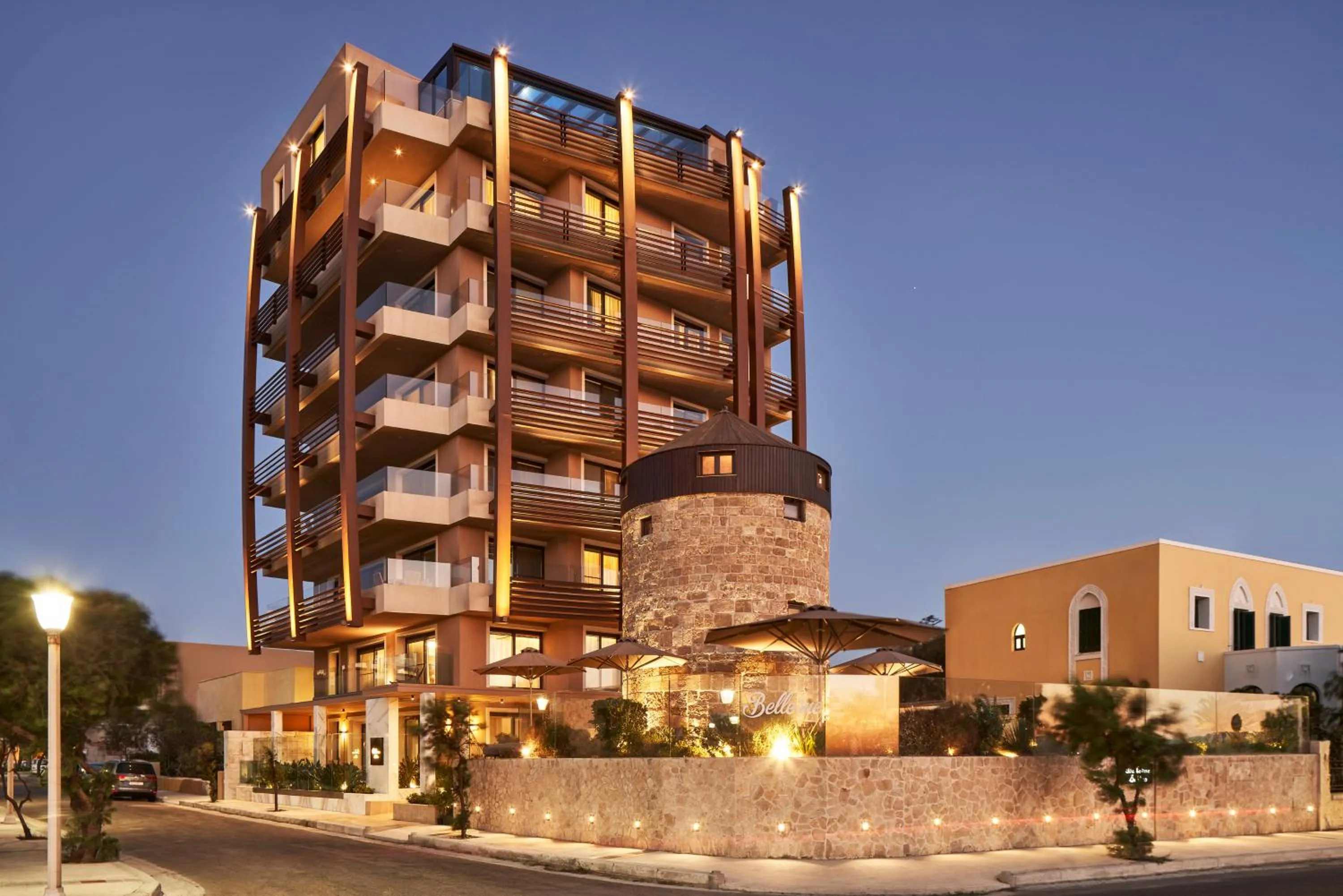 Property building in Bellevue On The Beach Suites