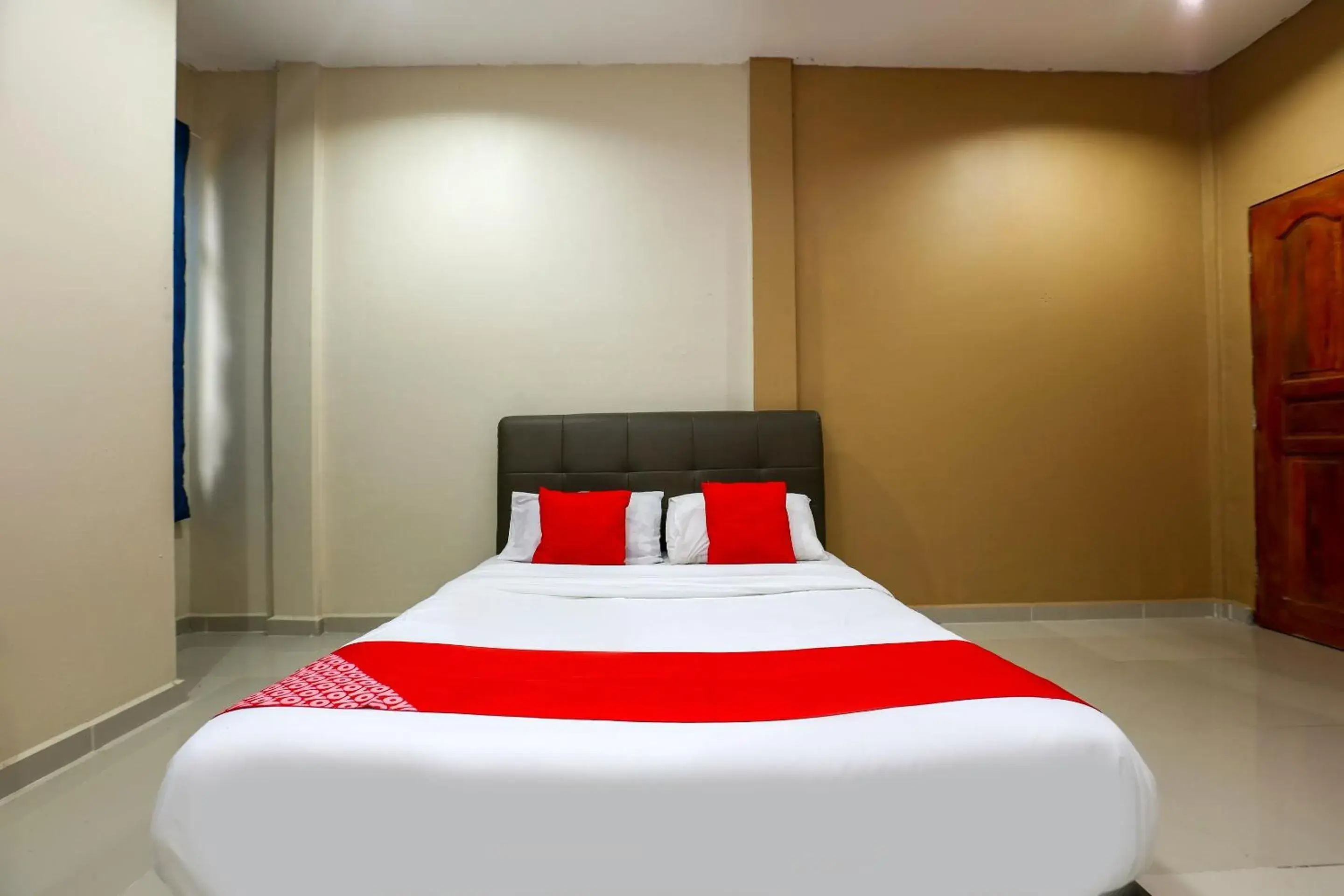 Deluxe Double Room in OYO 89933 Nun Hotel Deluxe Double Room in OYO 89933 Nun Hotel