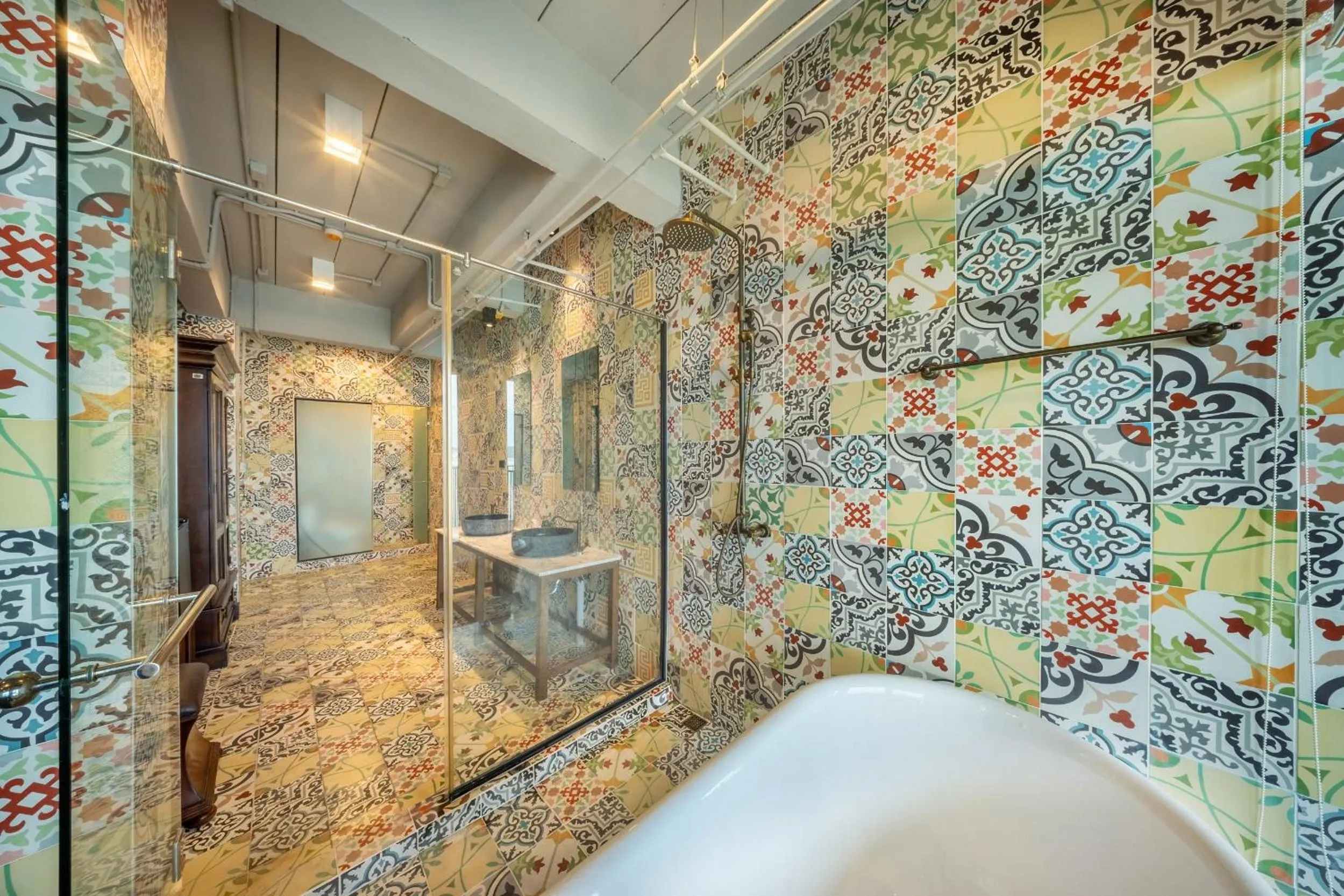 Bath in SHIN Arch39 Phuket Beach Front - SHA Plus