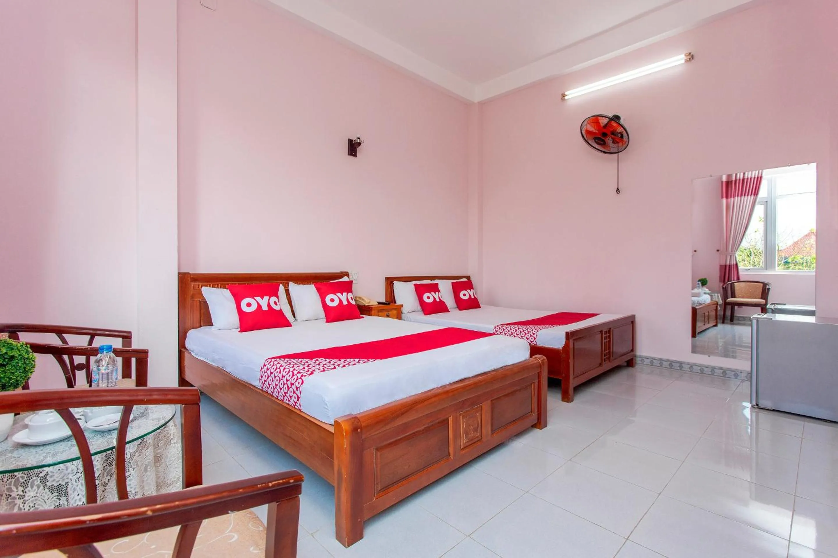 Bedroom, Bed in OYO 962 Tulip Motel