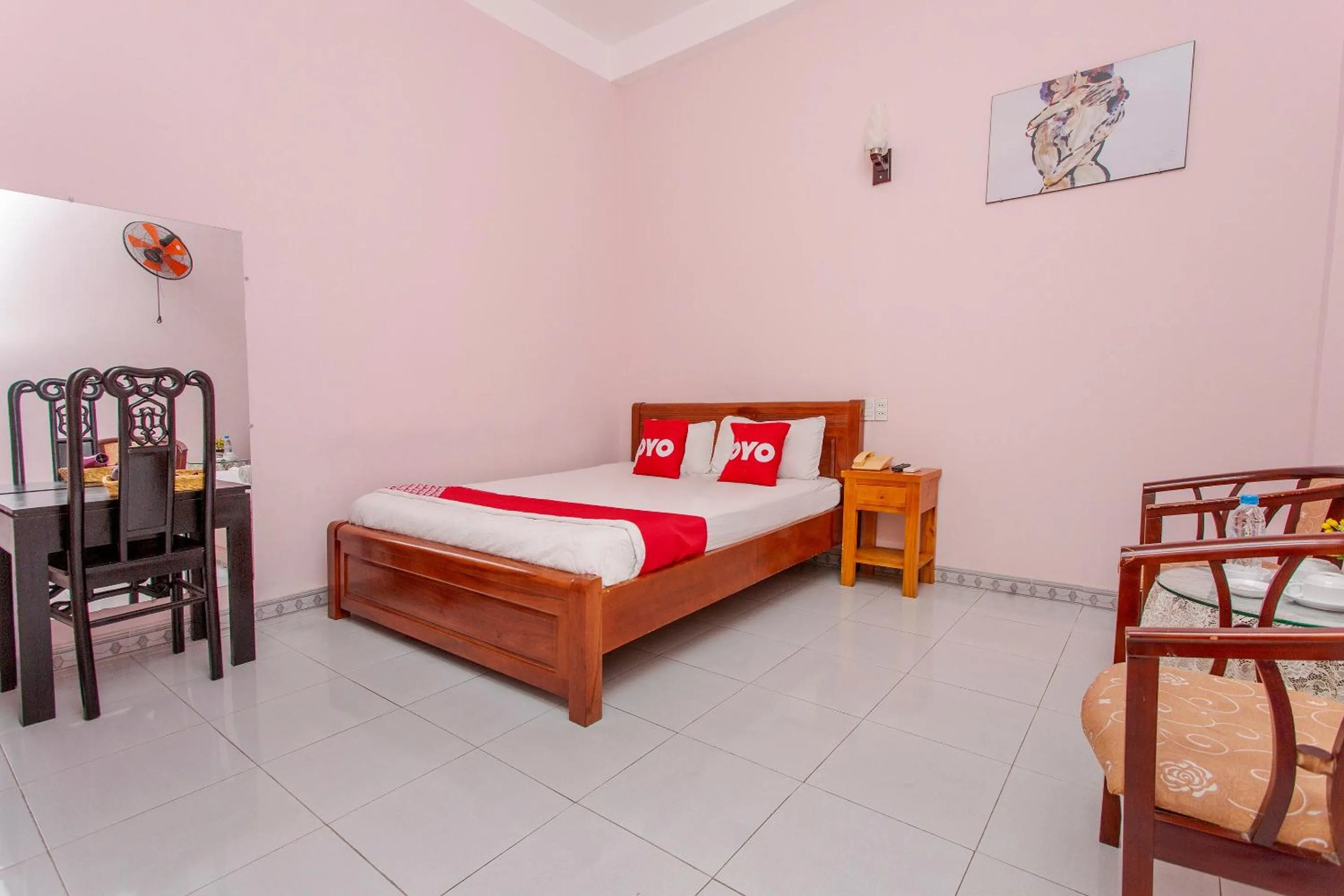 Bedroom, Bed in OYO 962 Tulip Motel