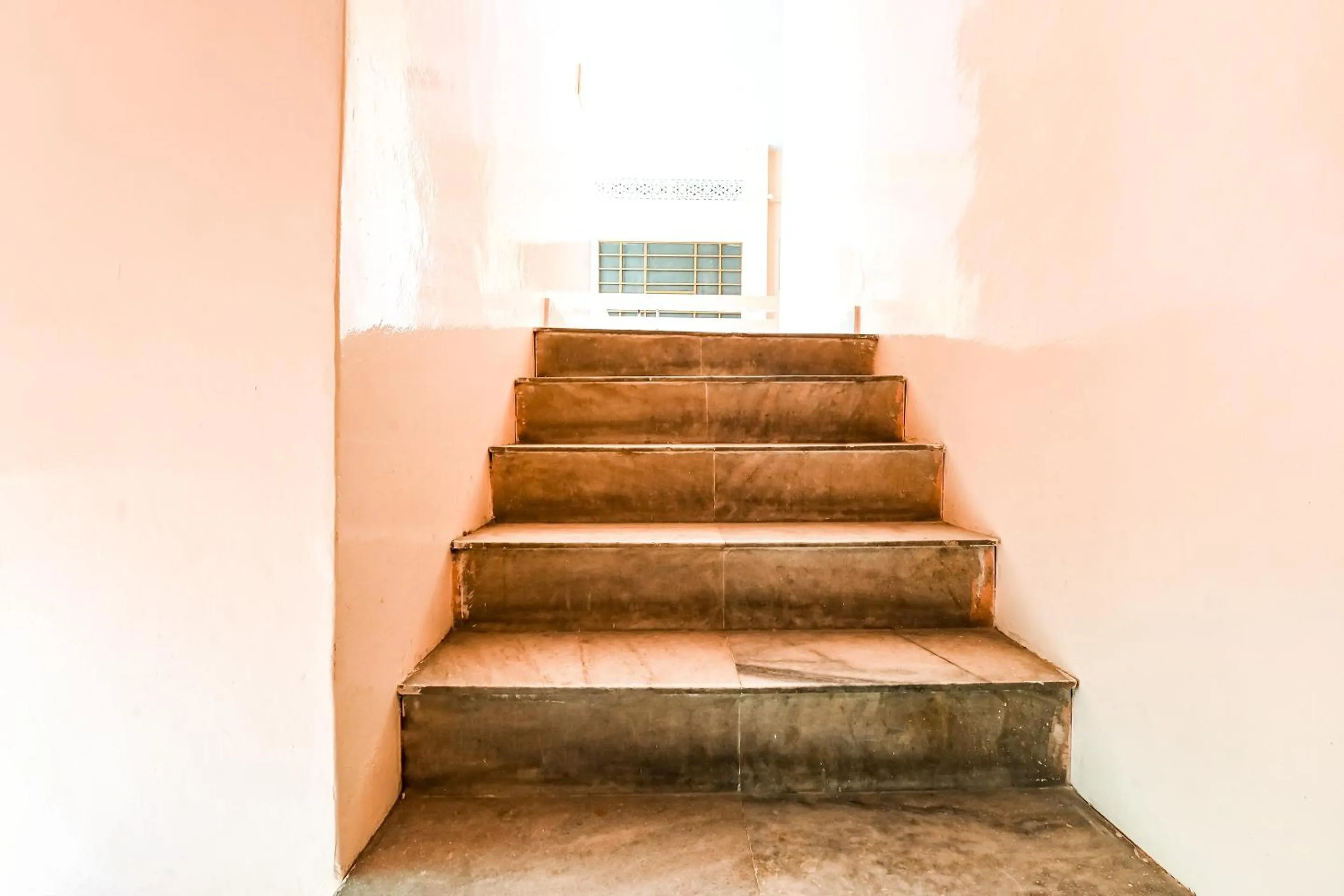 Lobby or reception in SPOT ON Hotel Pink Sun