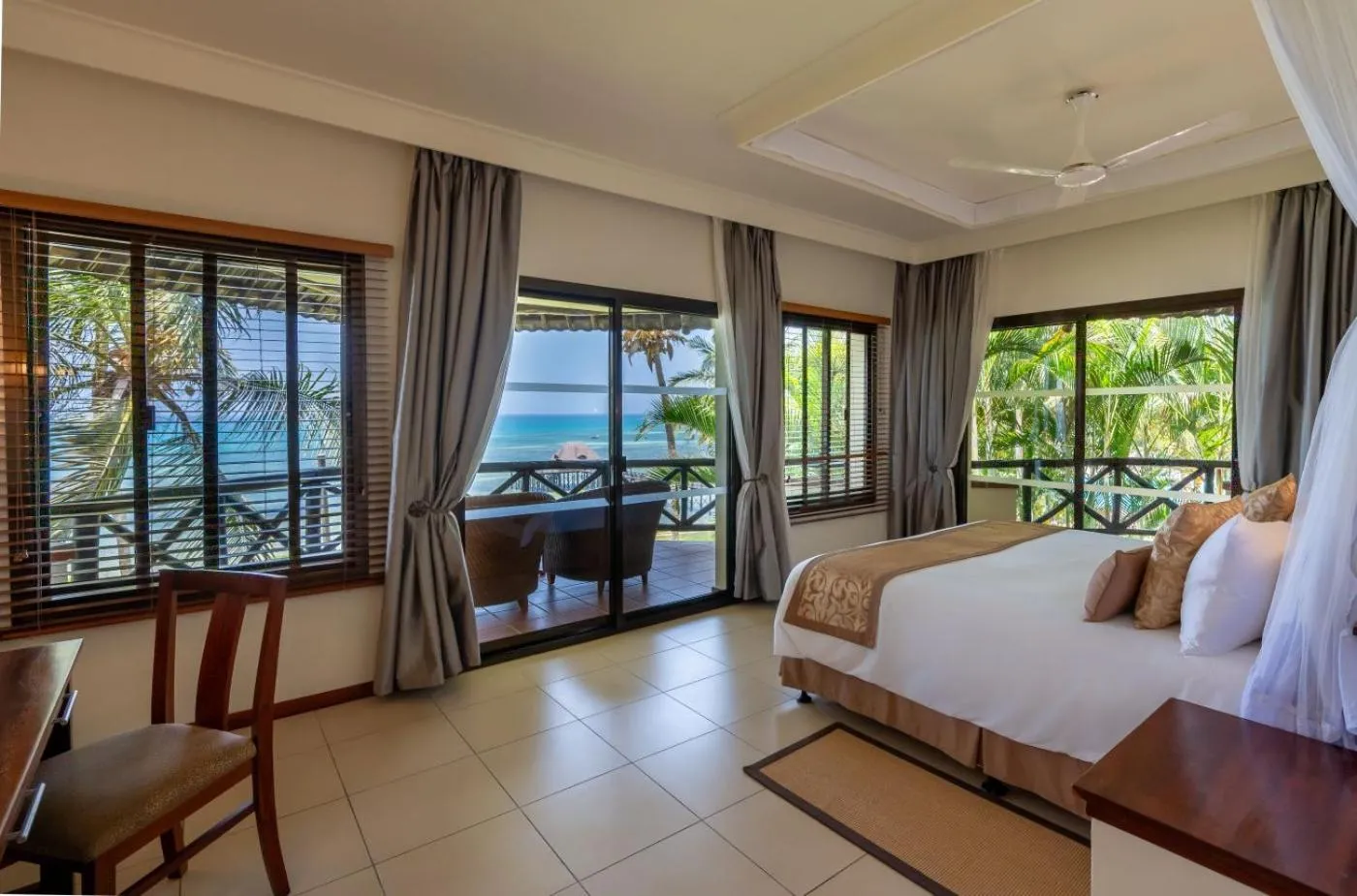 Bedroom in Sea Cliff Resort & Spa