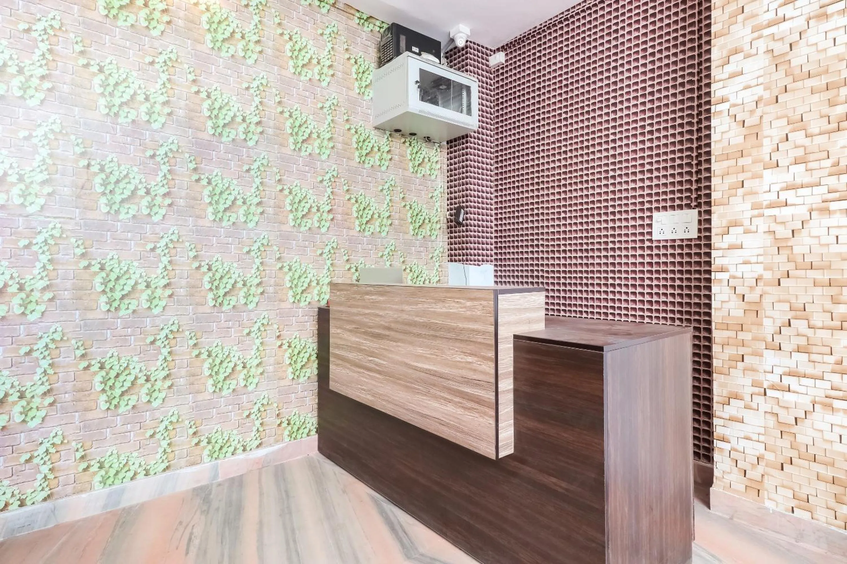 Lobby or reception in Hotel O The Velvet Chinhat Tiraha