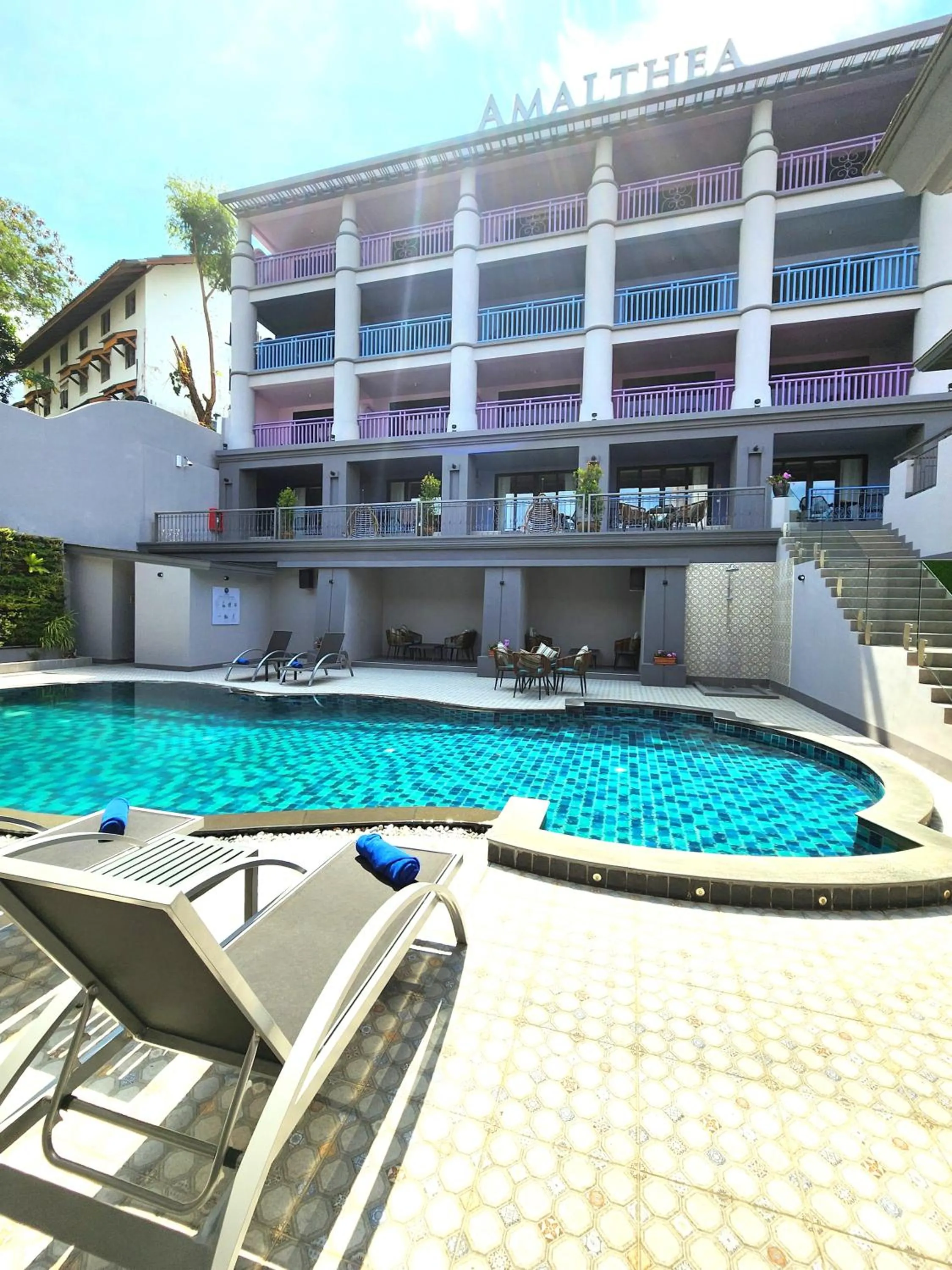 Swimming pool in Zo Amalthea Hotel