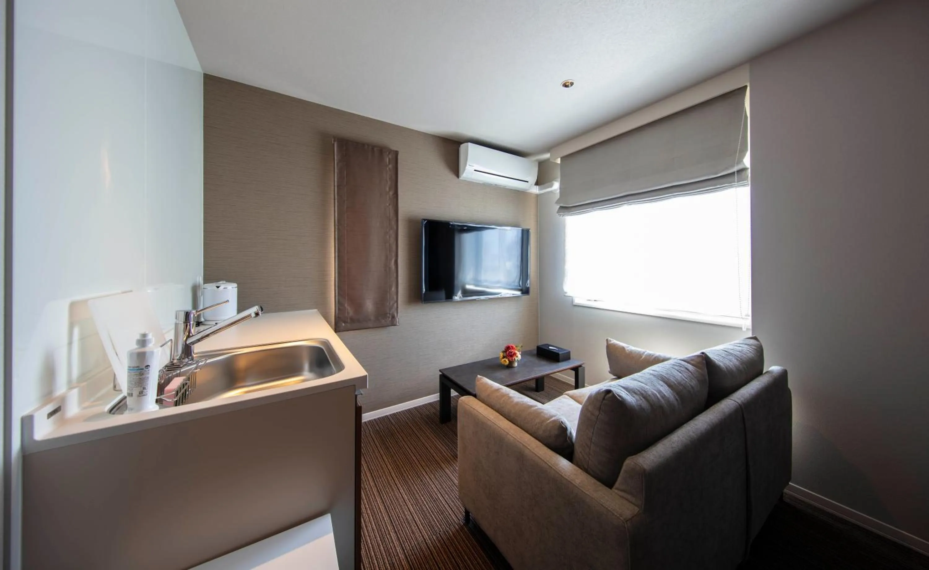 Photo of the whole room in GRAND BASE Kurashiki Chuo