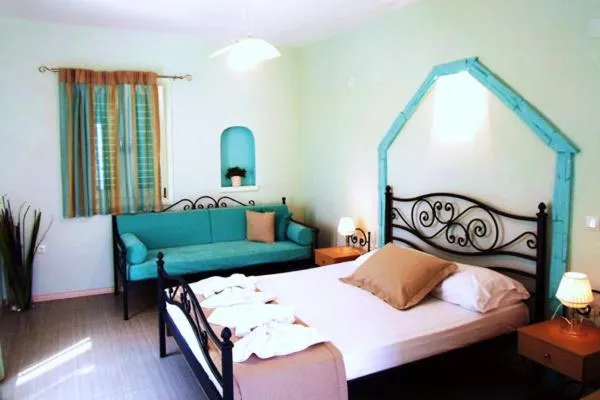 Photo of the whole room, Bed in Kampos Home