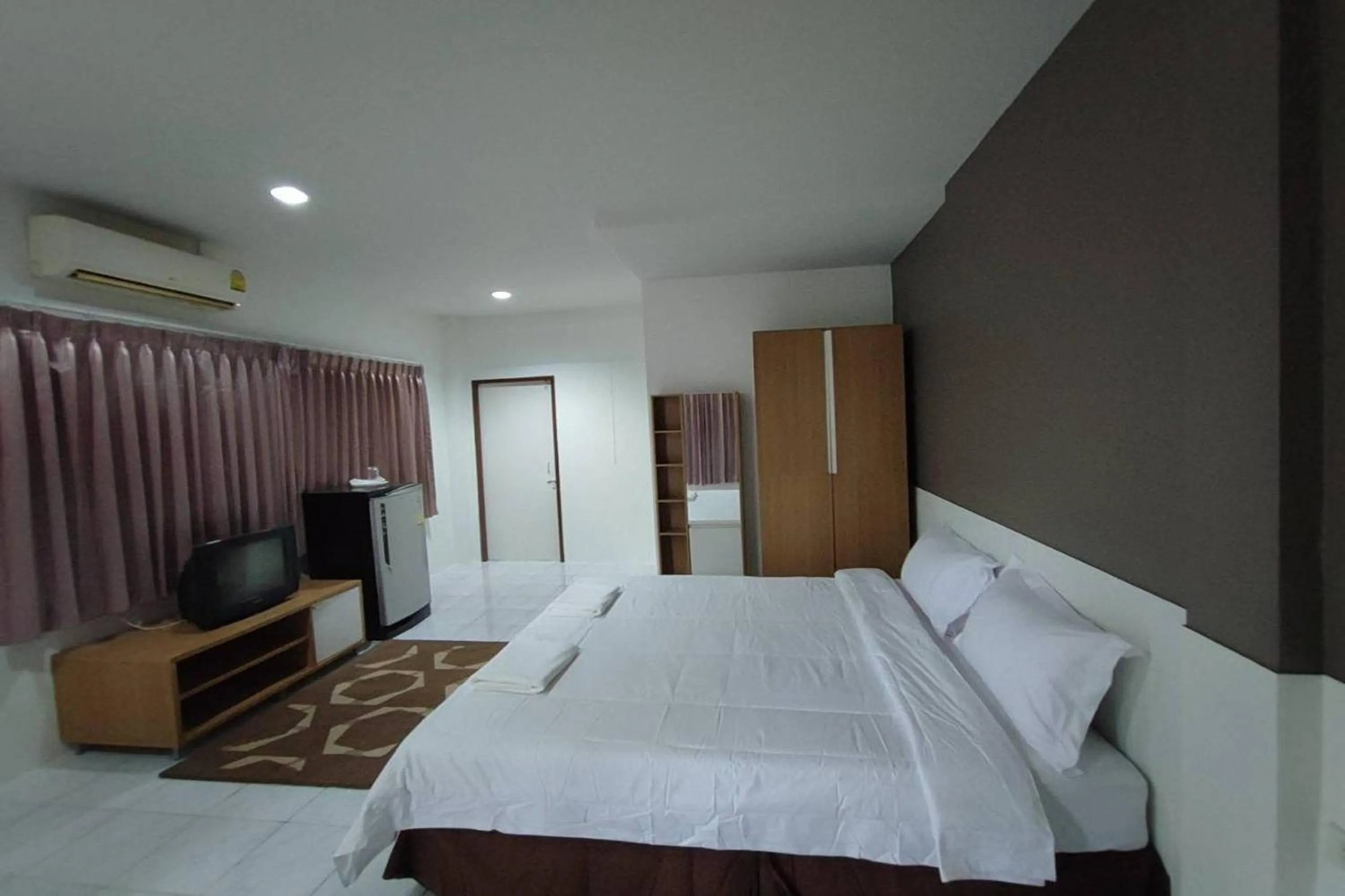 Bedroom, Bed in Andaman Place