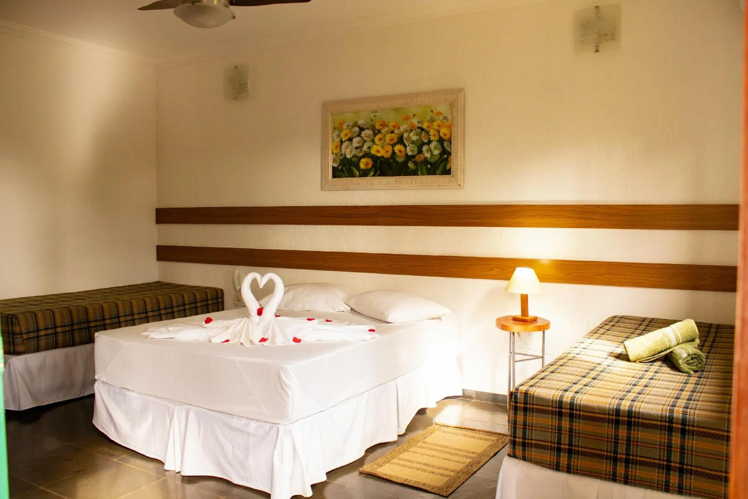 Photo of the whole room, Bed in Hotel Fazenda Vale Amanhecer