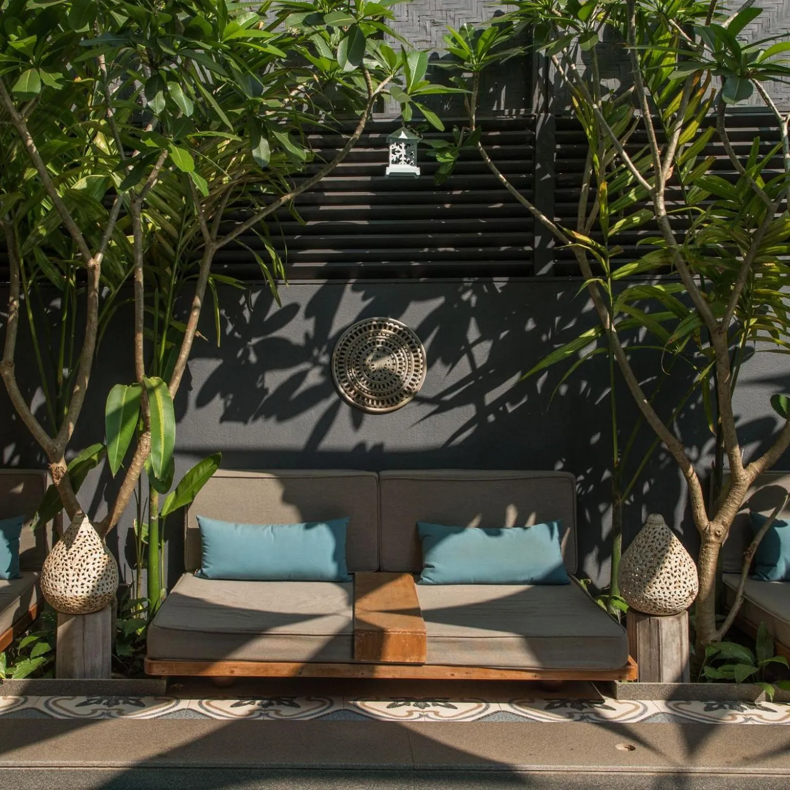 Patio in Red Thread Calangute