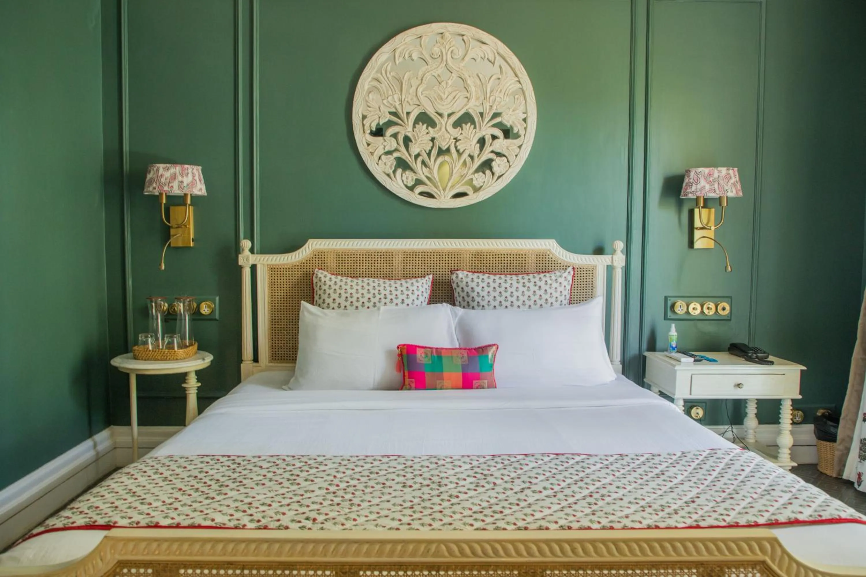 Bed in Red Thread Calangute