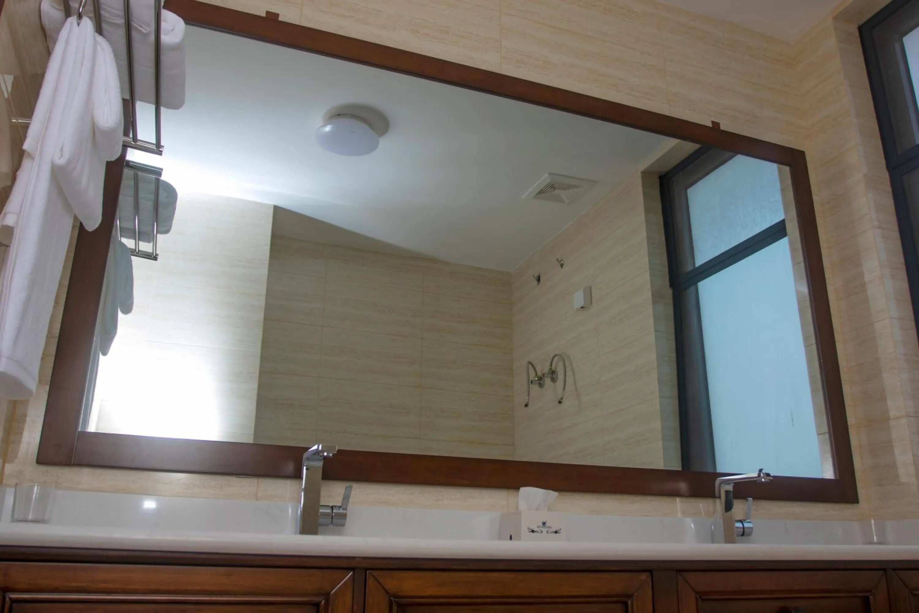 Bathroom in Lark Hotel