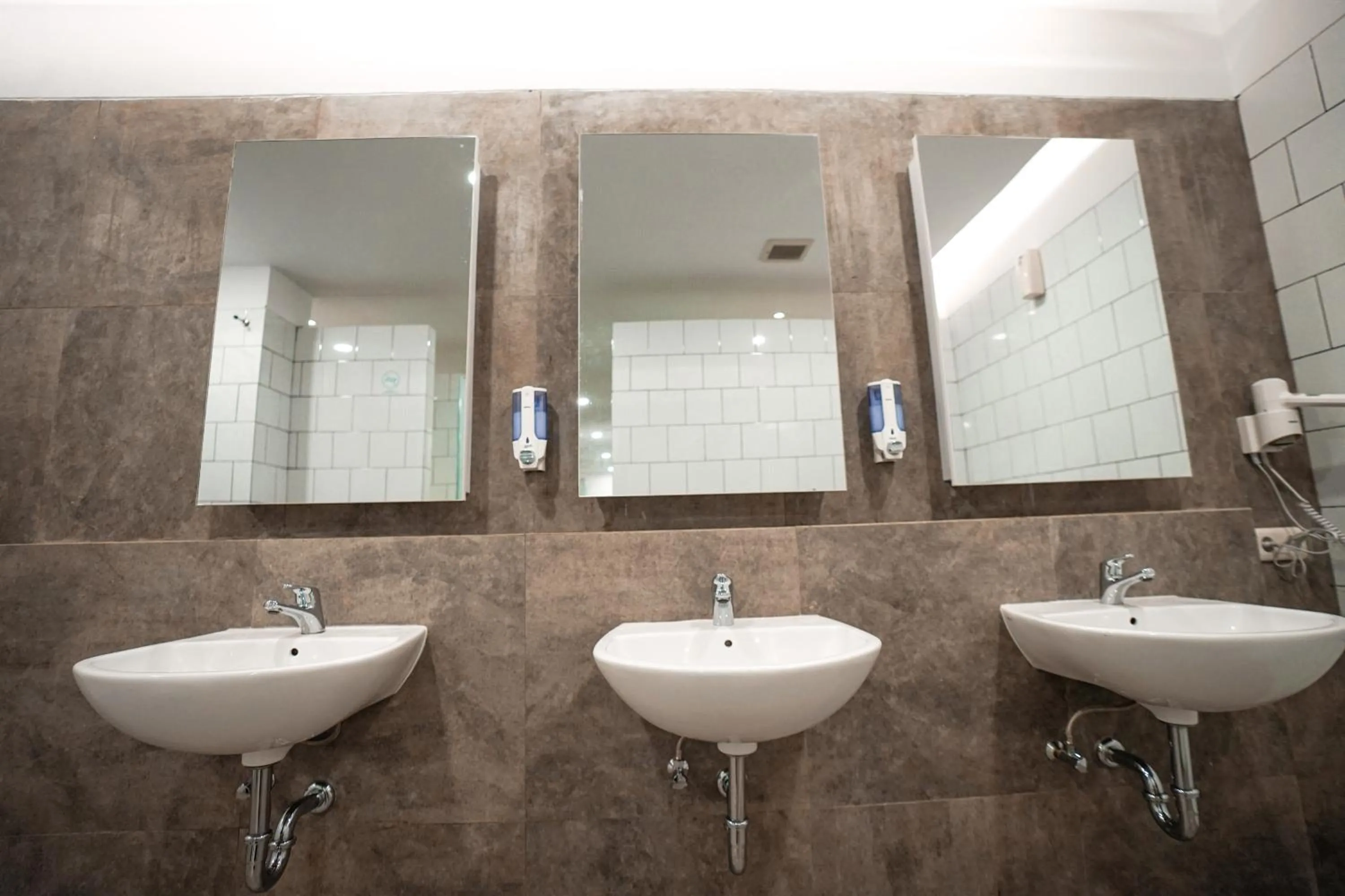 Bathroom in Bobopod Juanda, Jakarta