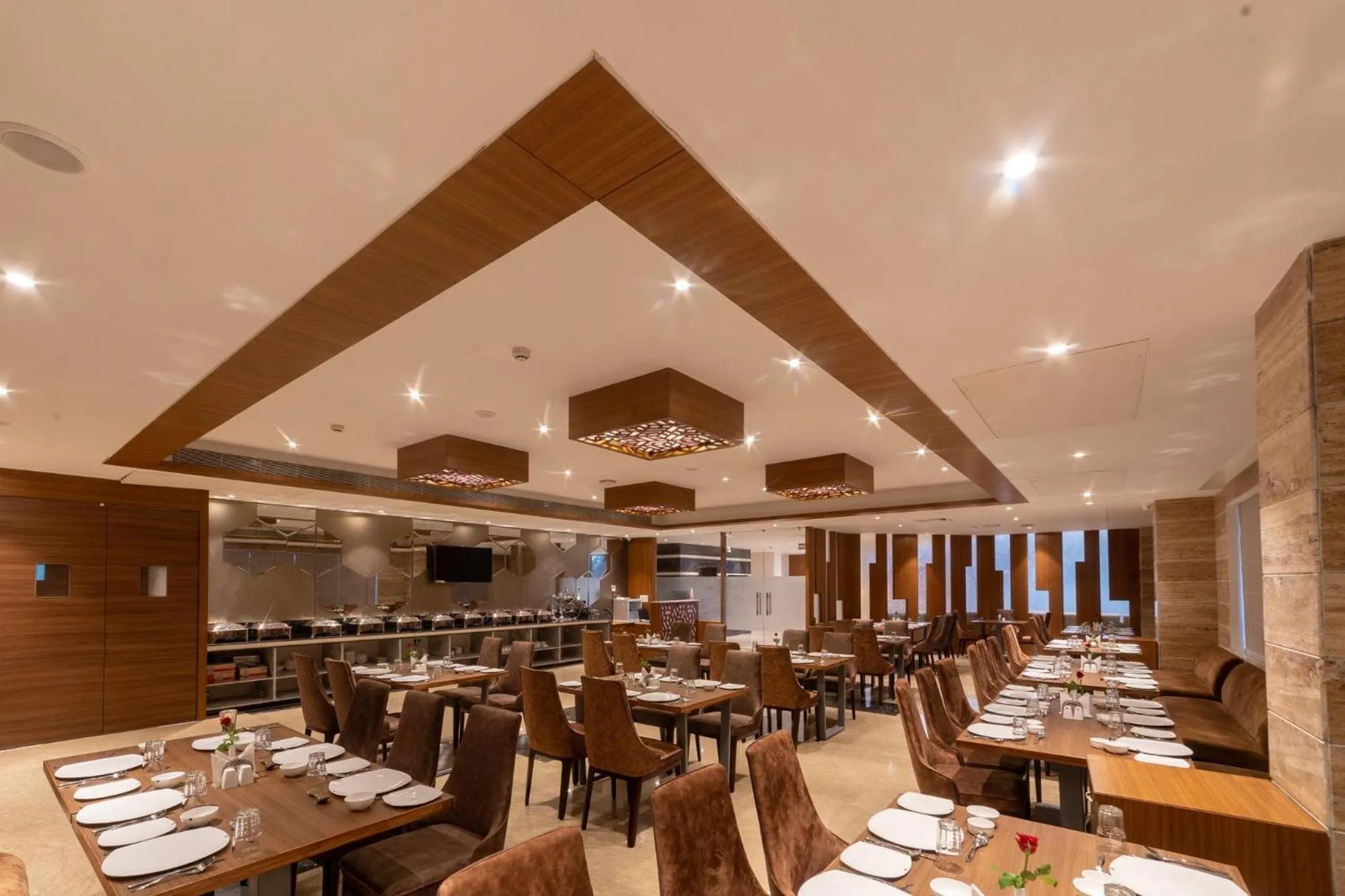 Restaurant/places to eat in Lords Inn Udaipur