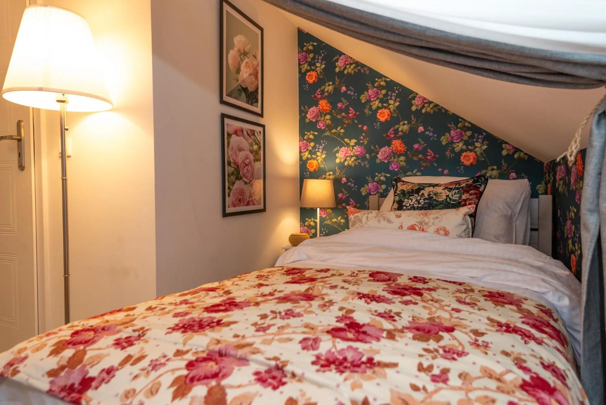 Bed in Pokoje w Starej Karczmie - by Upstairs