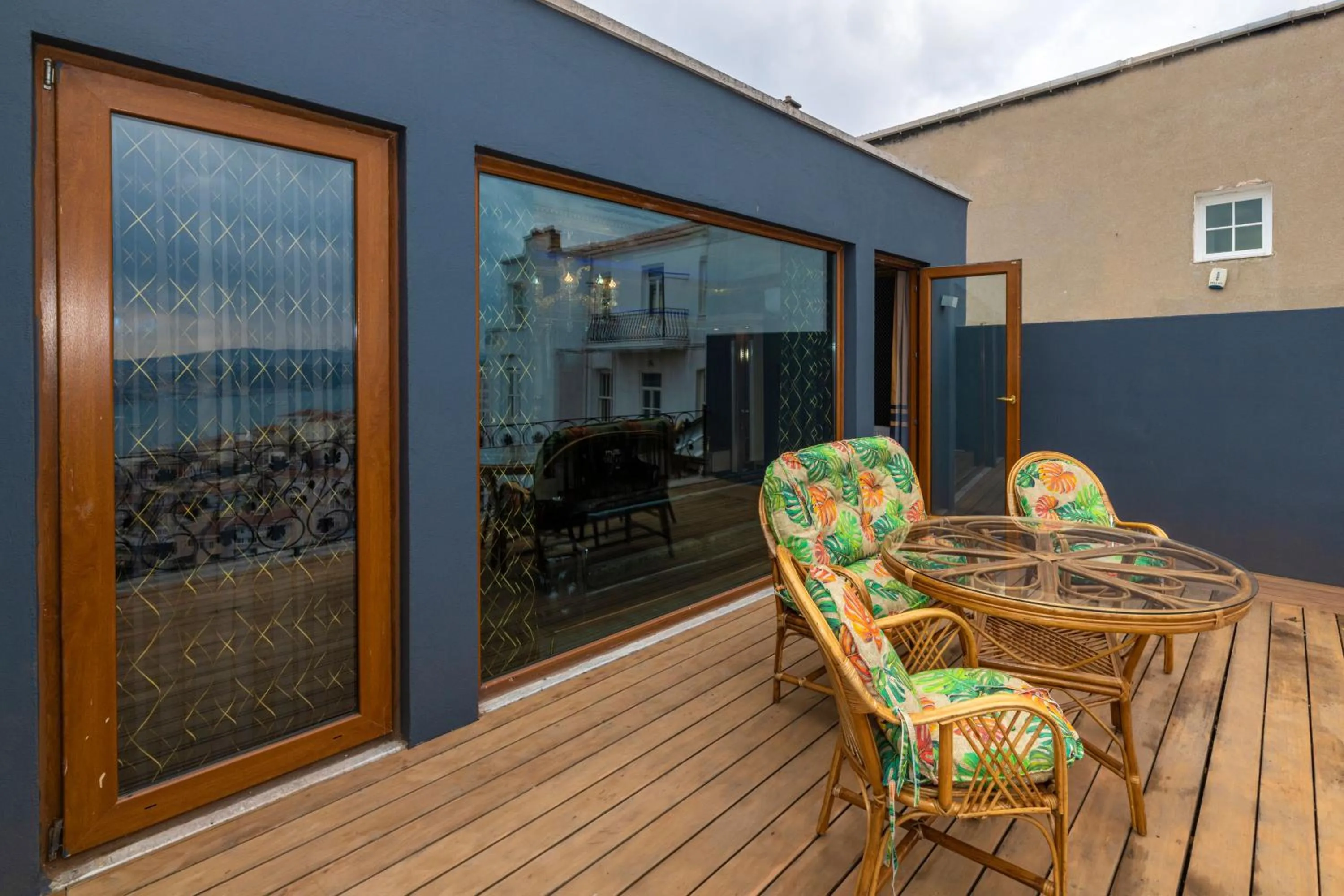 Balcony/Terrace in Istanbul Taksim Residence Hotel By MESUT