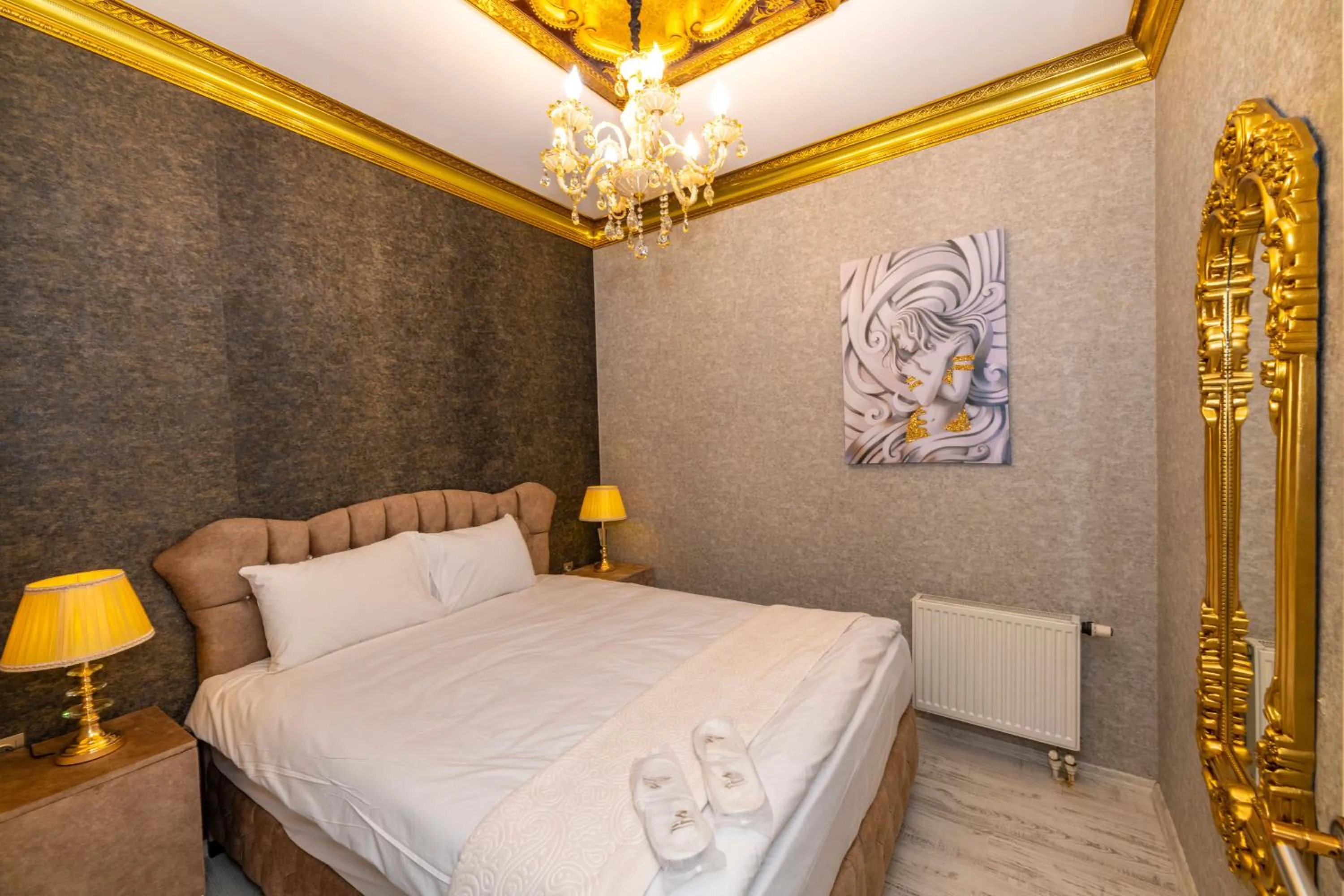 Bed in Istanbul Taksim Residence Hotel By MESUT