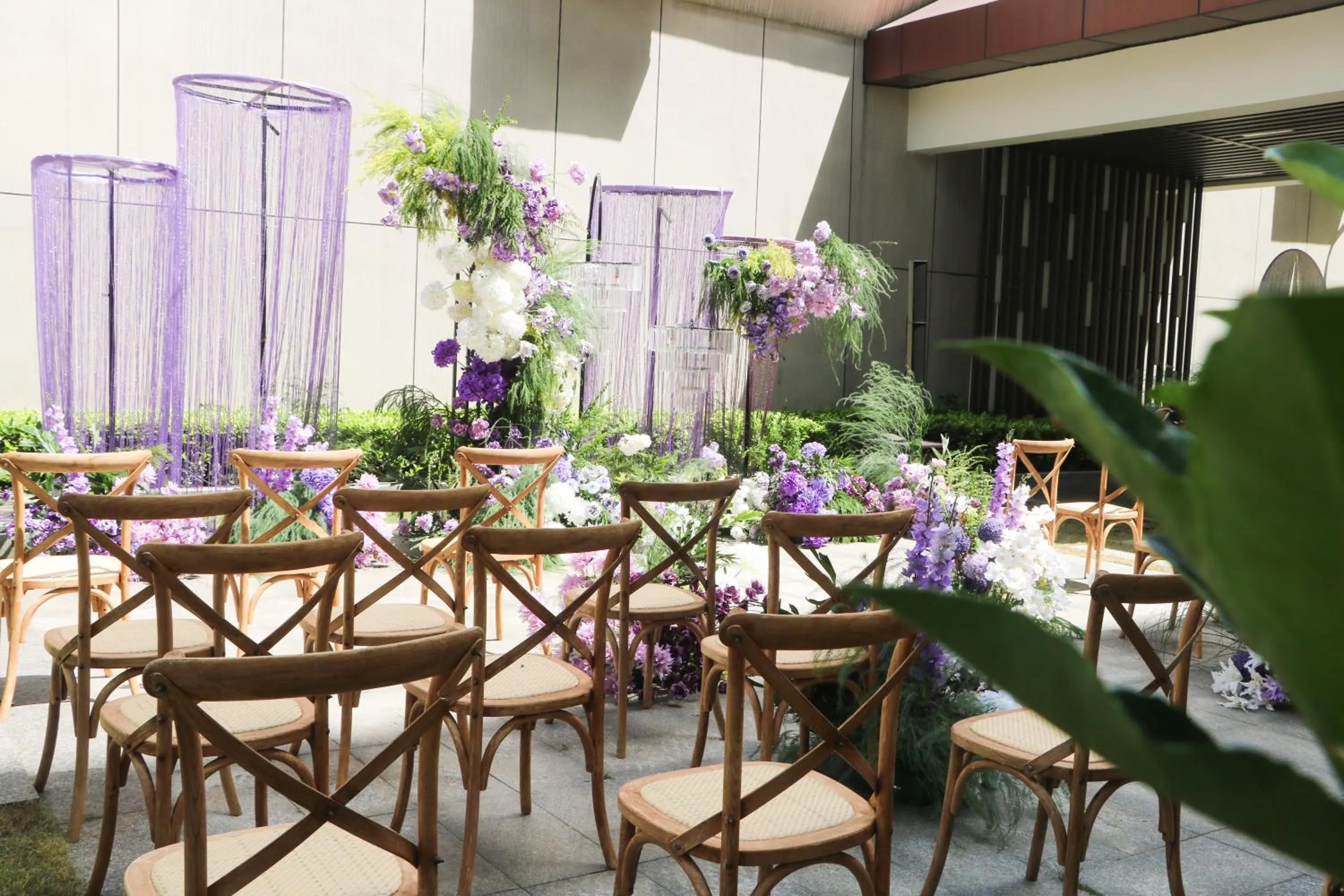 Garden in voco Wuhan Xinhua by IHG