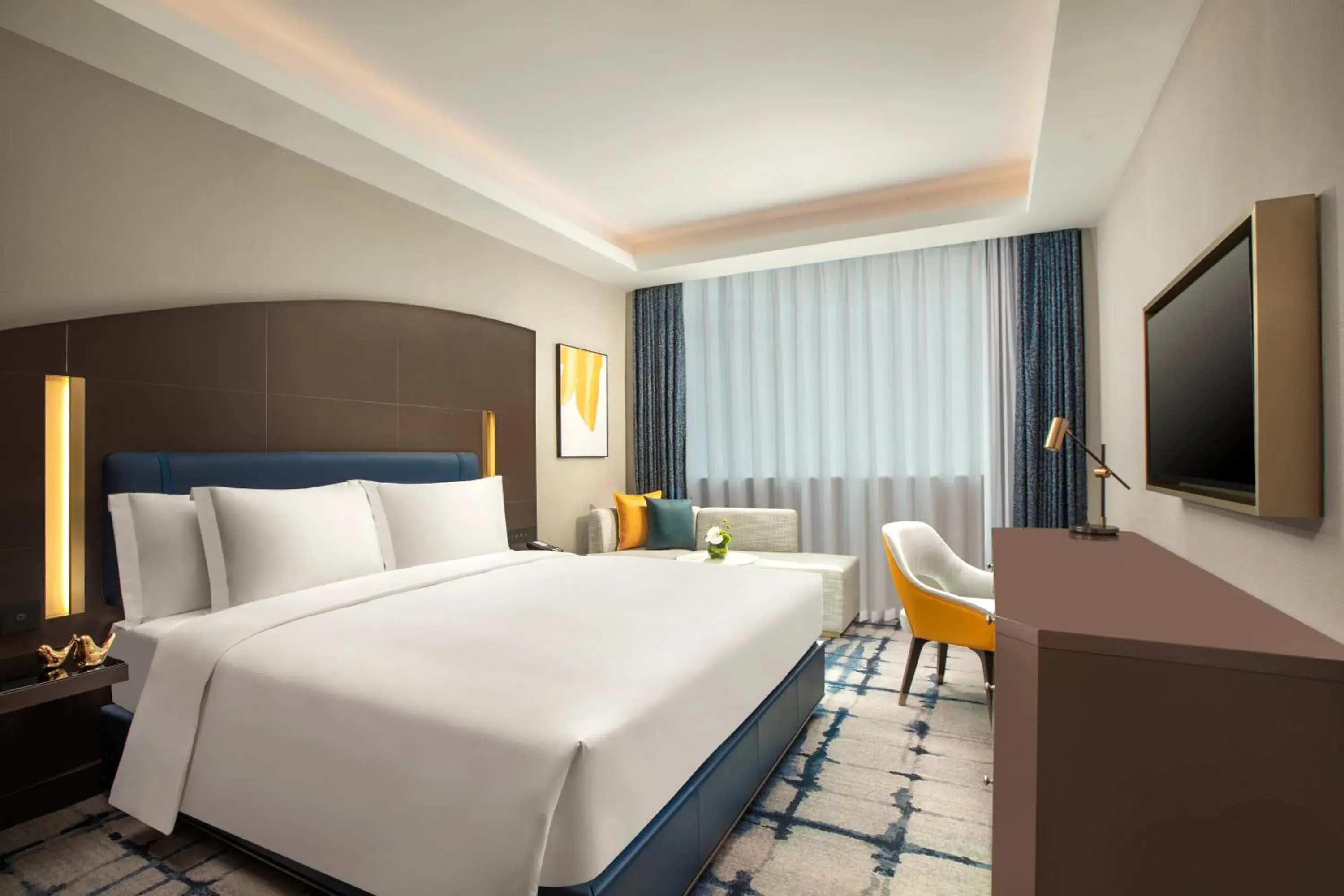Standard King Room in voco Wuhan Xinhua by IHG Standard King Room in voco Wuhan Xinhua by IHG