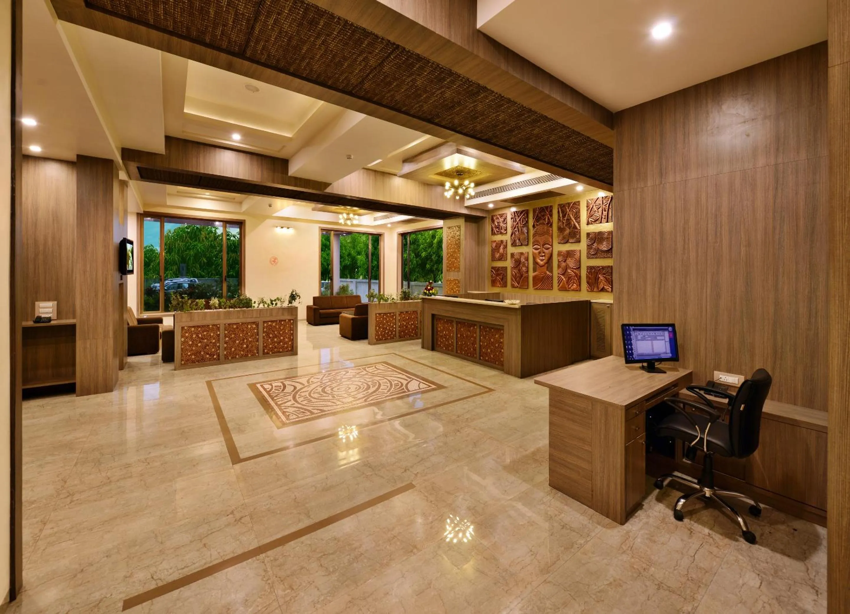 Lobby or reception in Sarovar Portico Sasangir