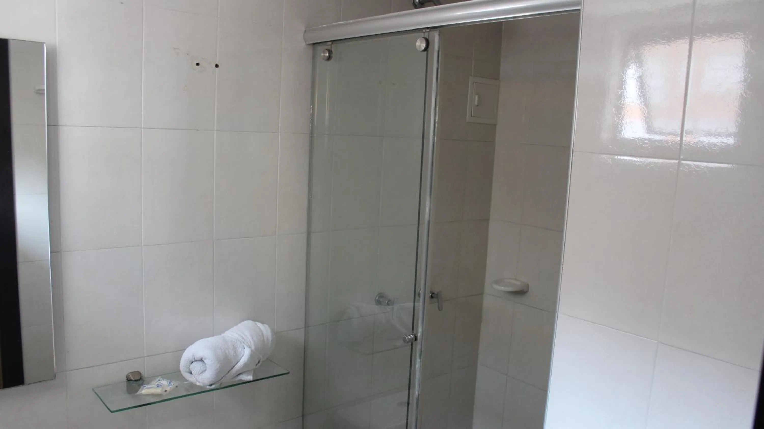 Shower in Hotel Montecarlo Boutique