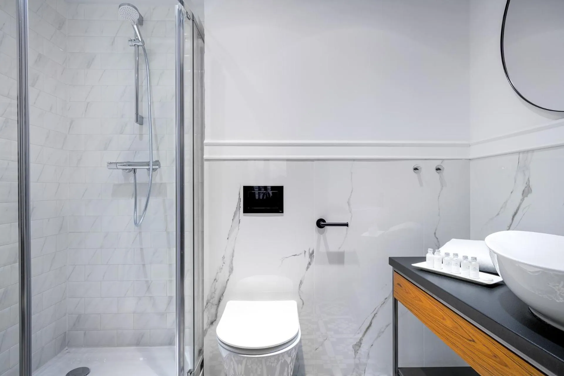 Shower in Kurort Kameralny