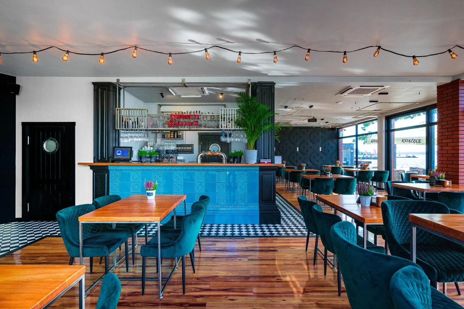 Restaurant/places to eat in Kurort Kameralny