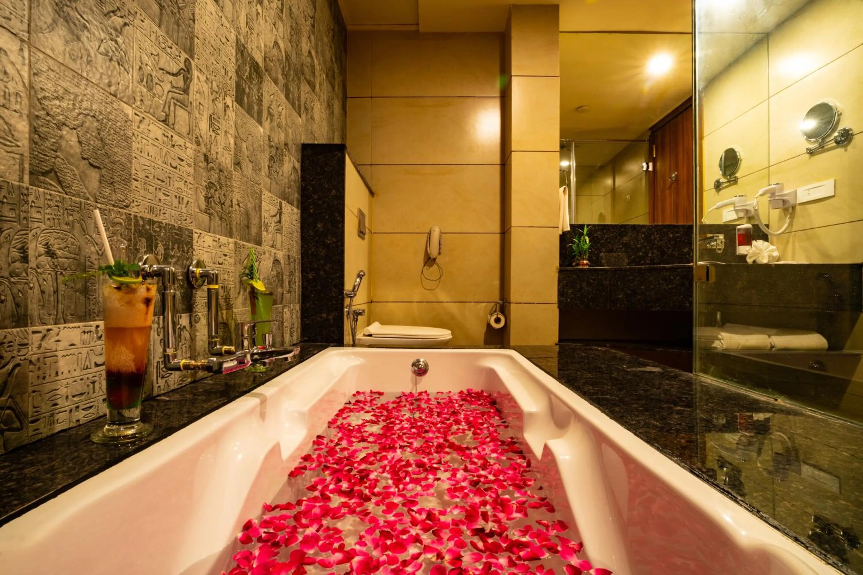 Shower in Regenta Inn Morbi