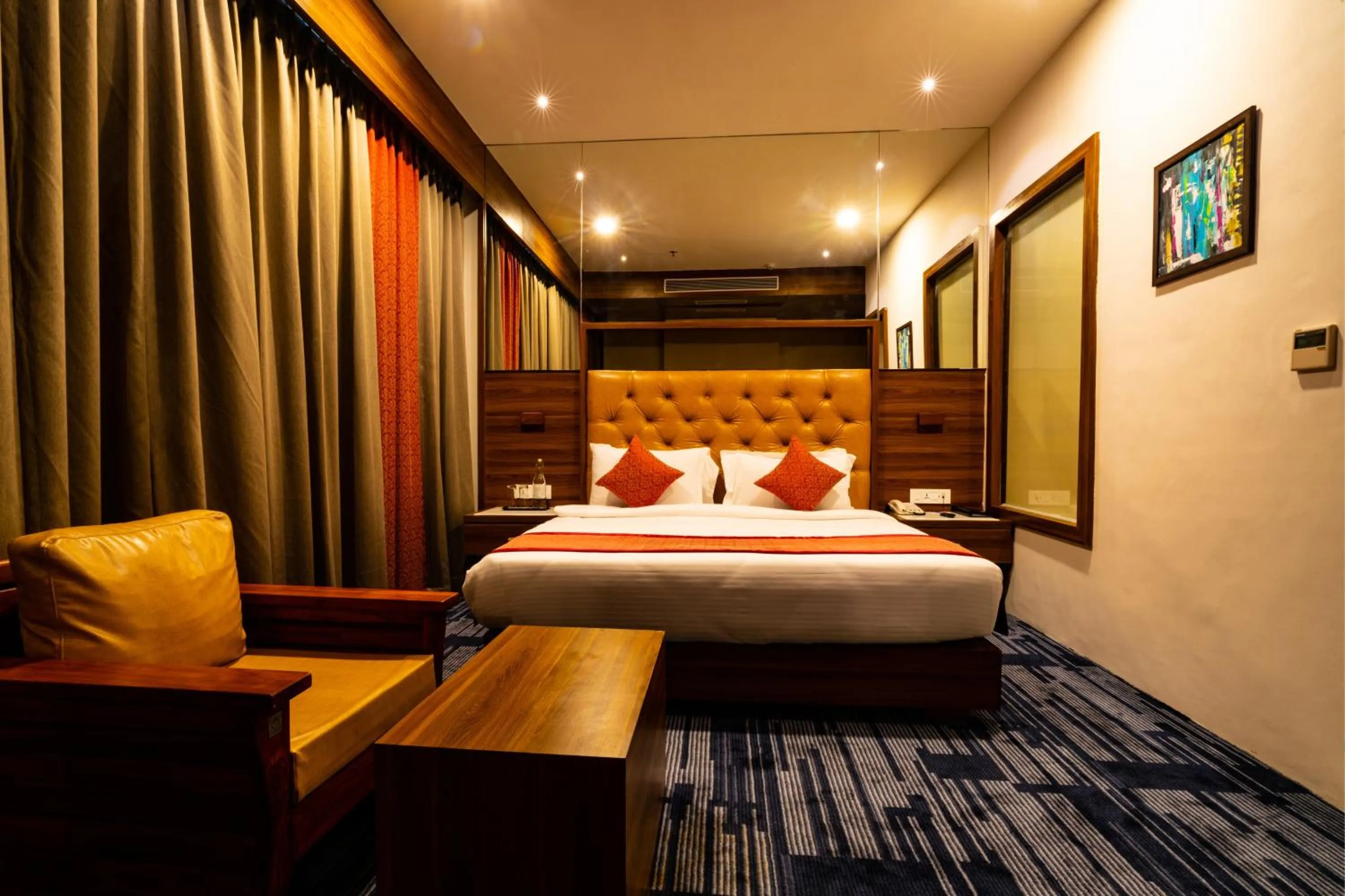 Bed in Regenta Inn Morbi