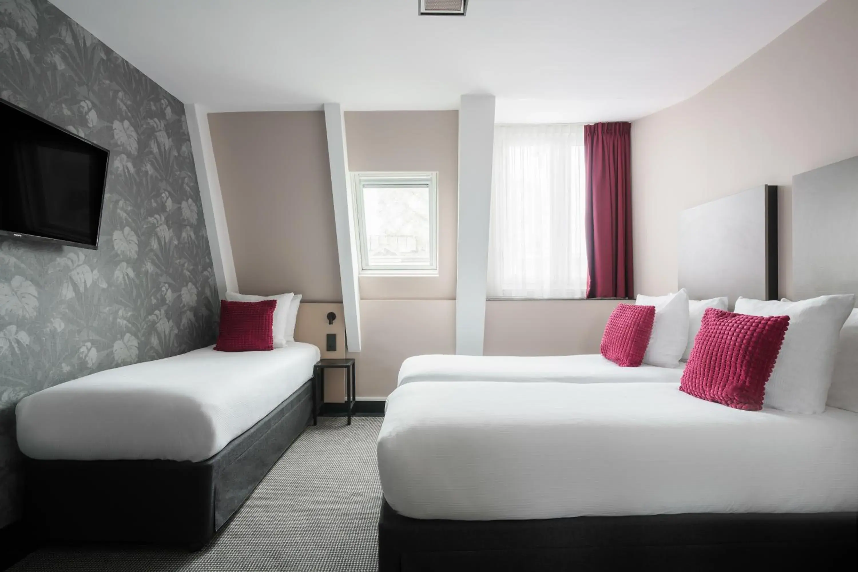 Triple Room in Krisotel Triple Room in Krisotel