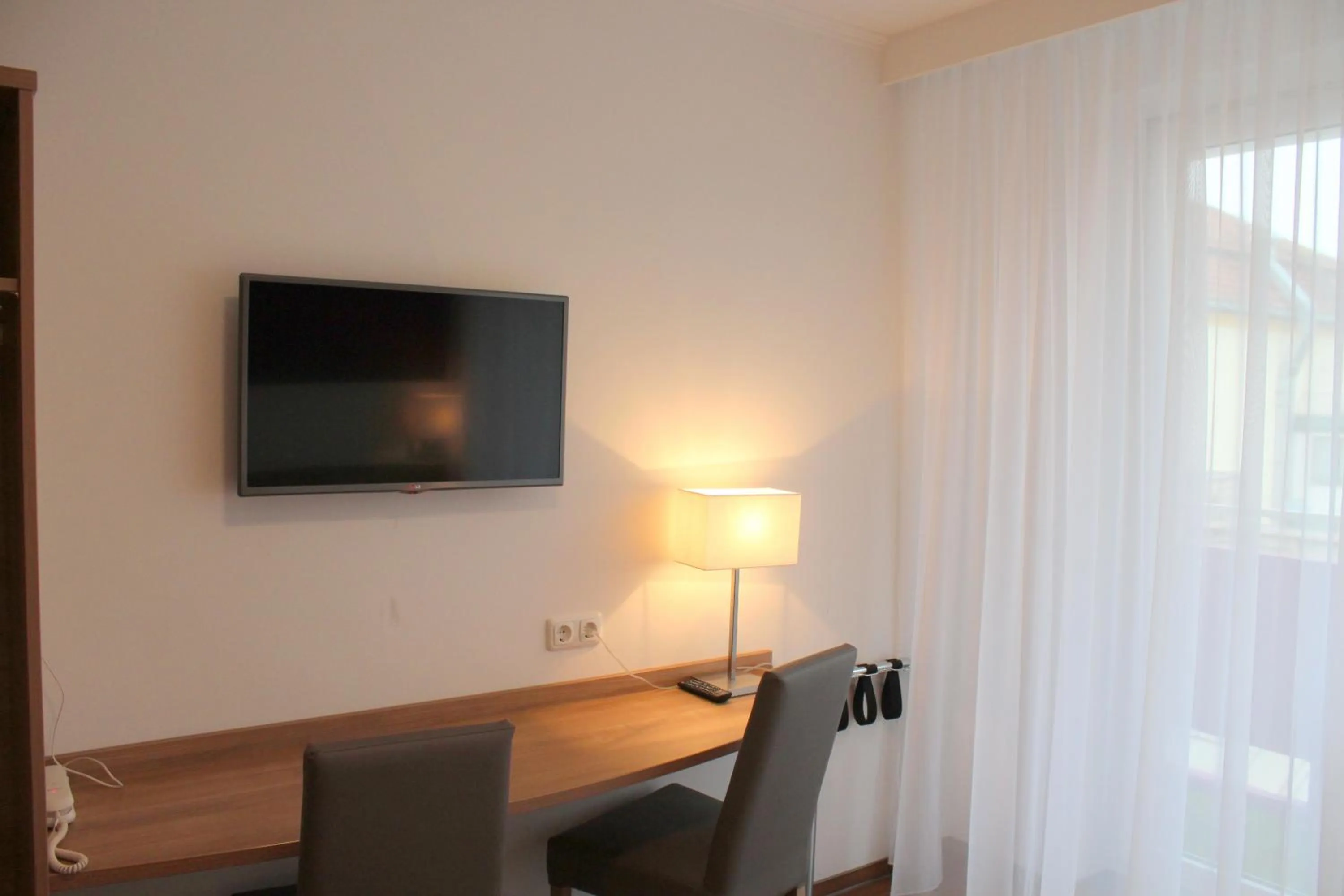 TV and multimedia in Hotel S16