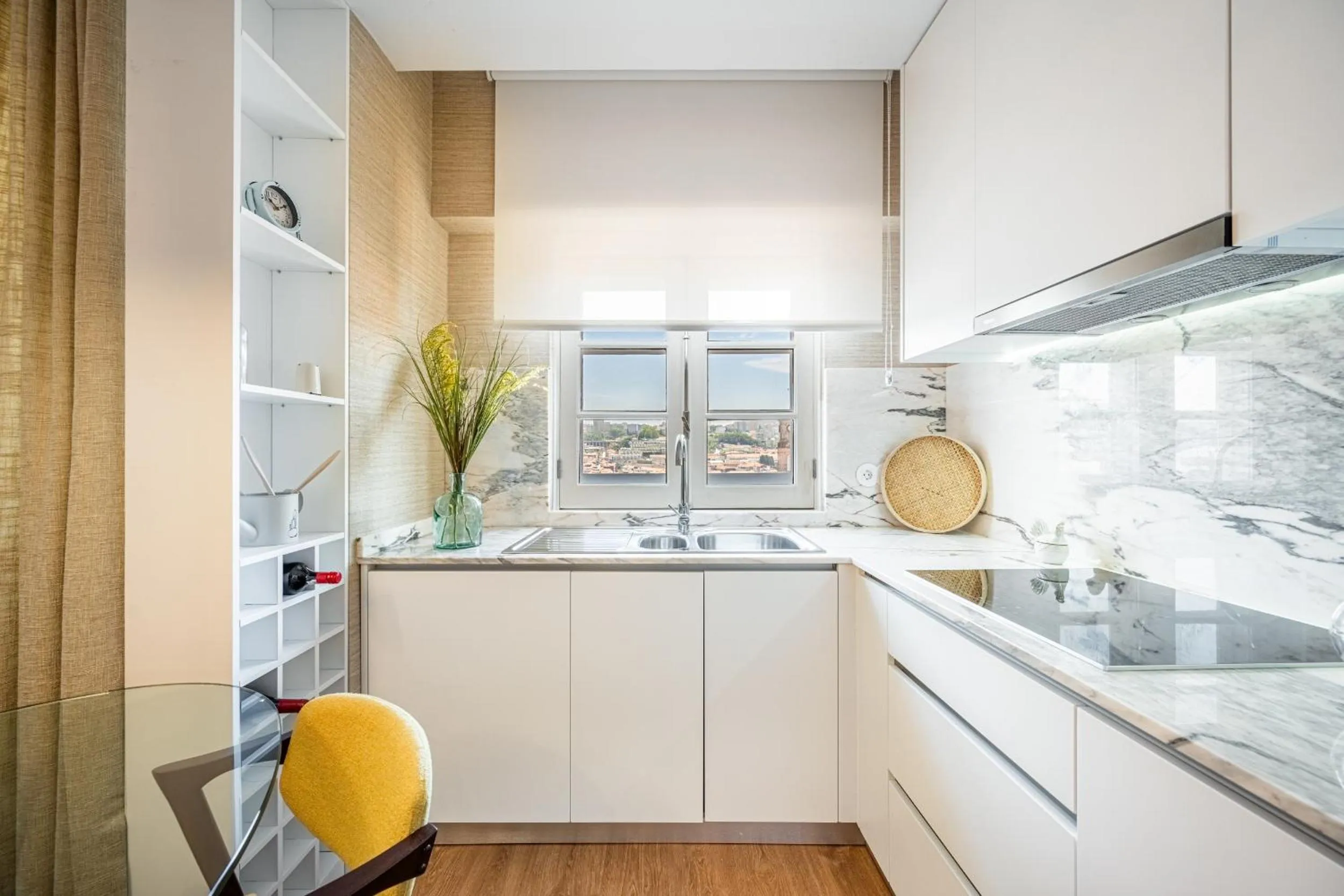 Kitchen or kitchenette in Casas do Porto - Ribeira Apartments