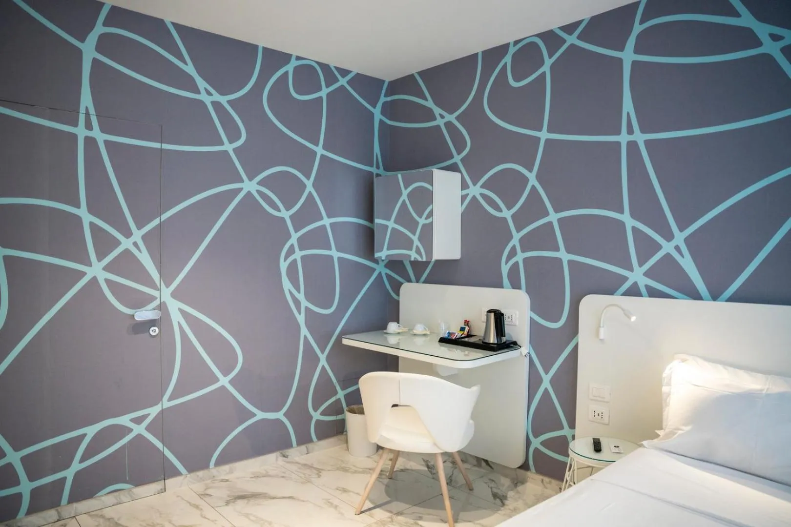 Photo of the whole room, Bed in Soul Art Hotel