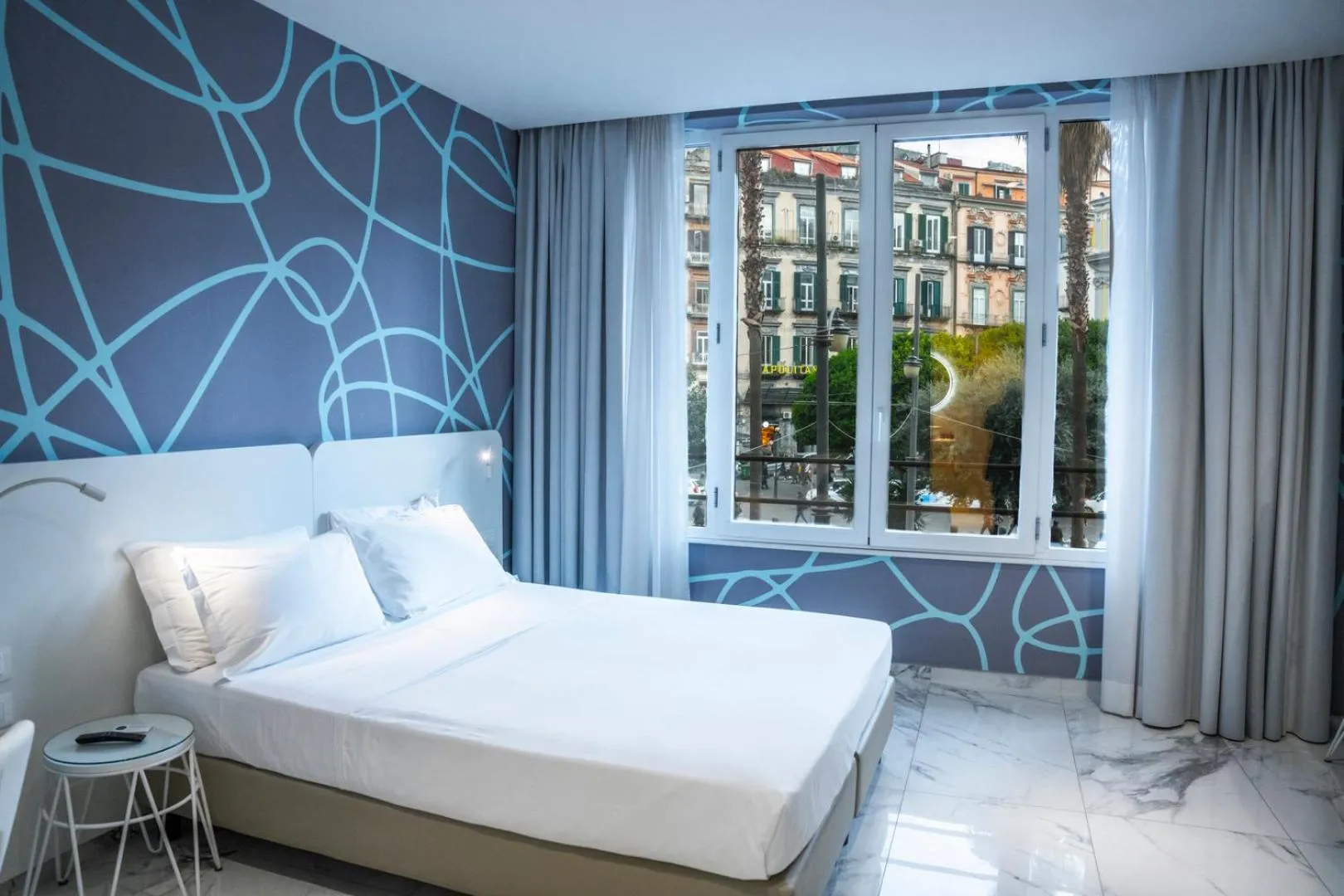 Photo of the whole room, Bed in Soul Art Hotel