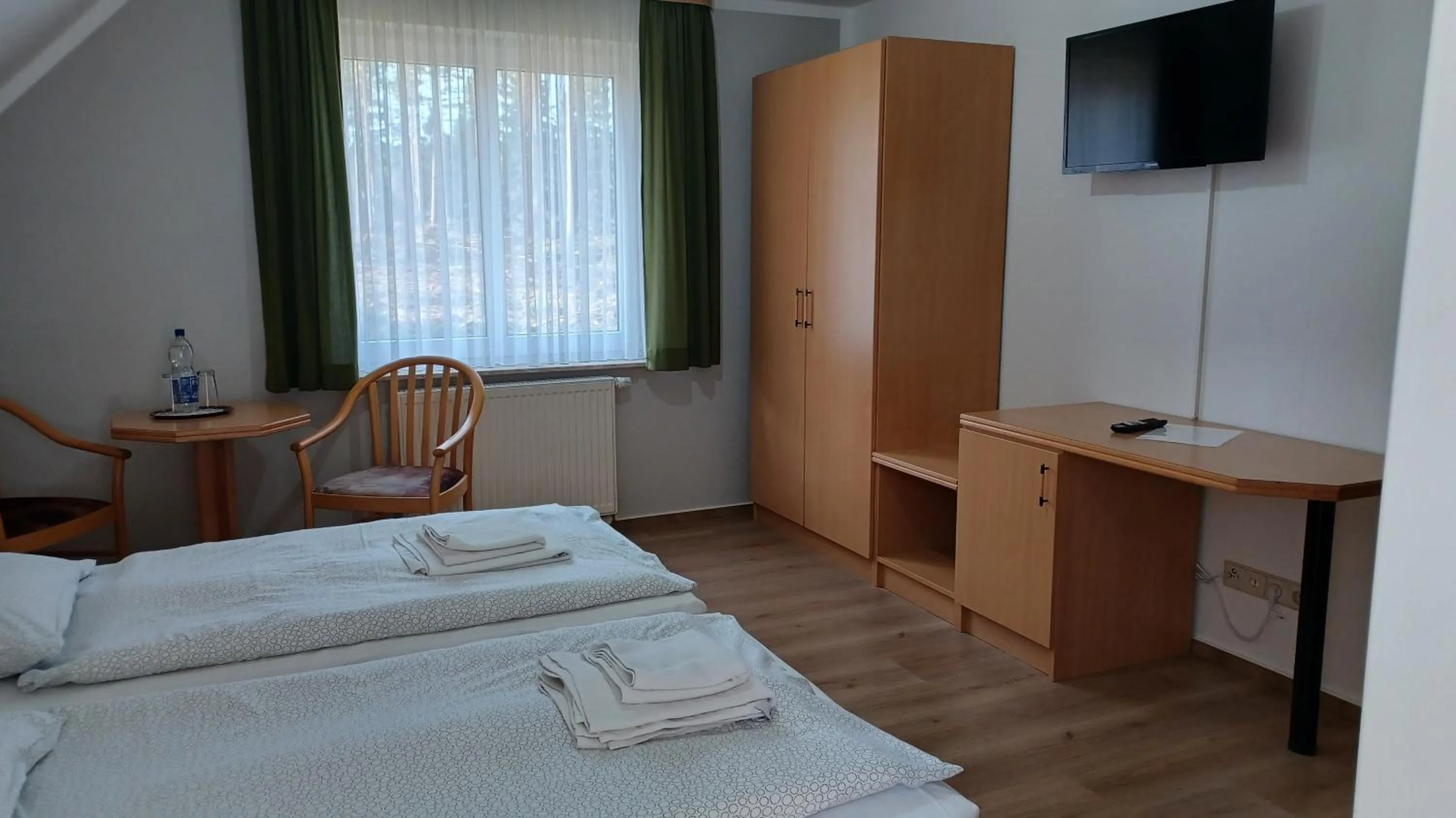 Photo of the whole room, Bed in Haus Waldesruh