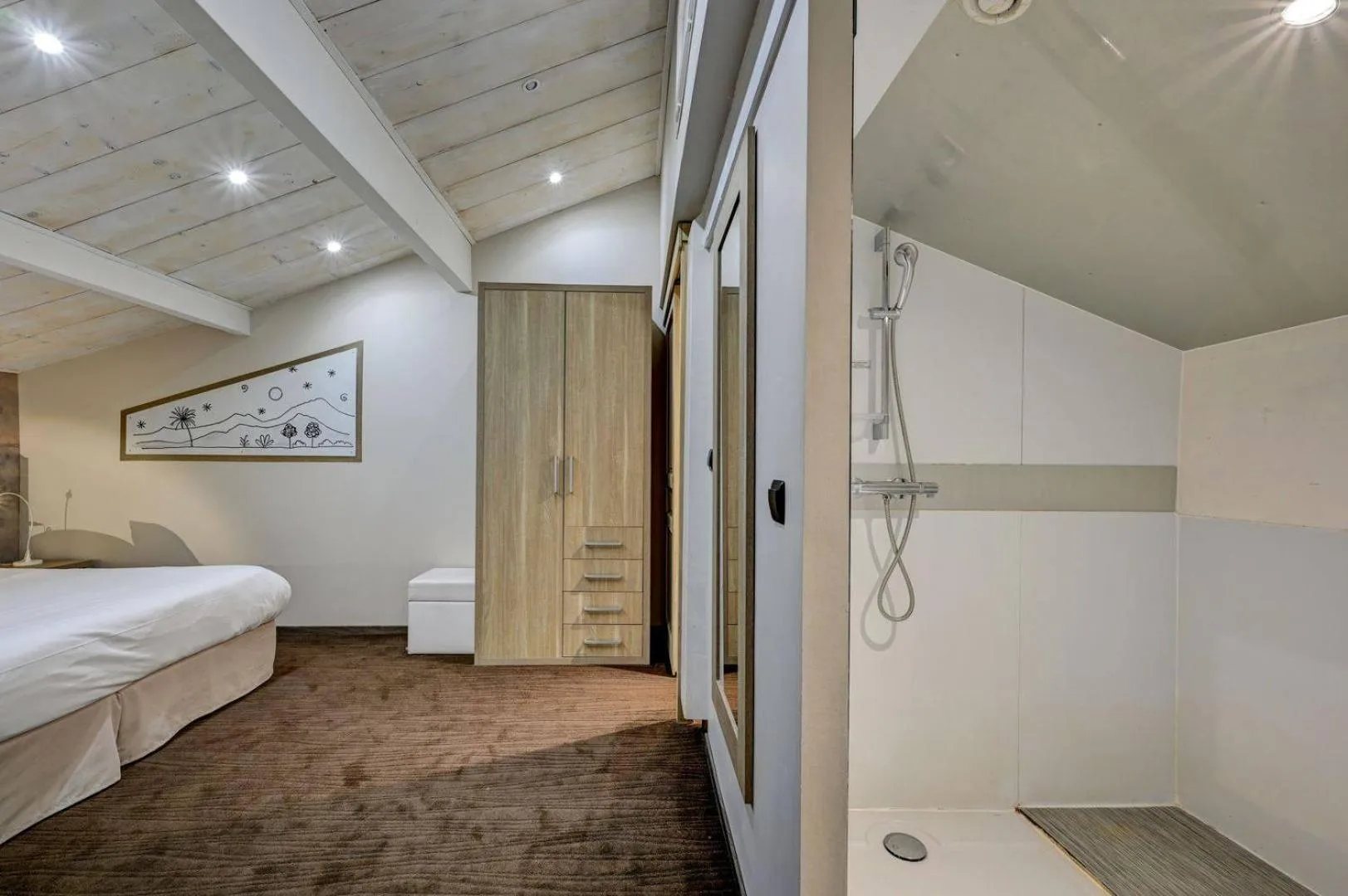 Photo of the whole room, Bed in Le Mas d'Estello