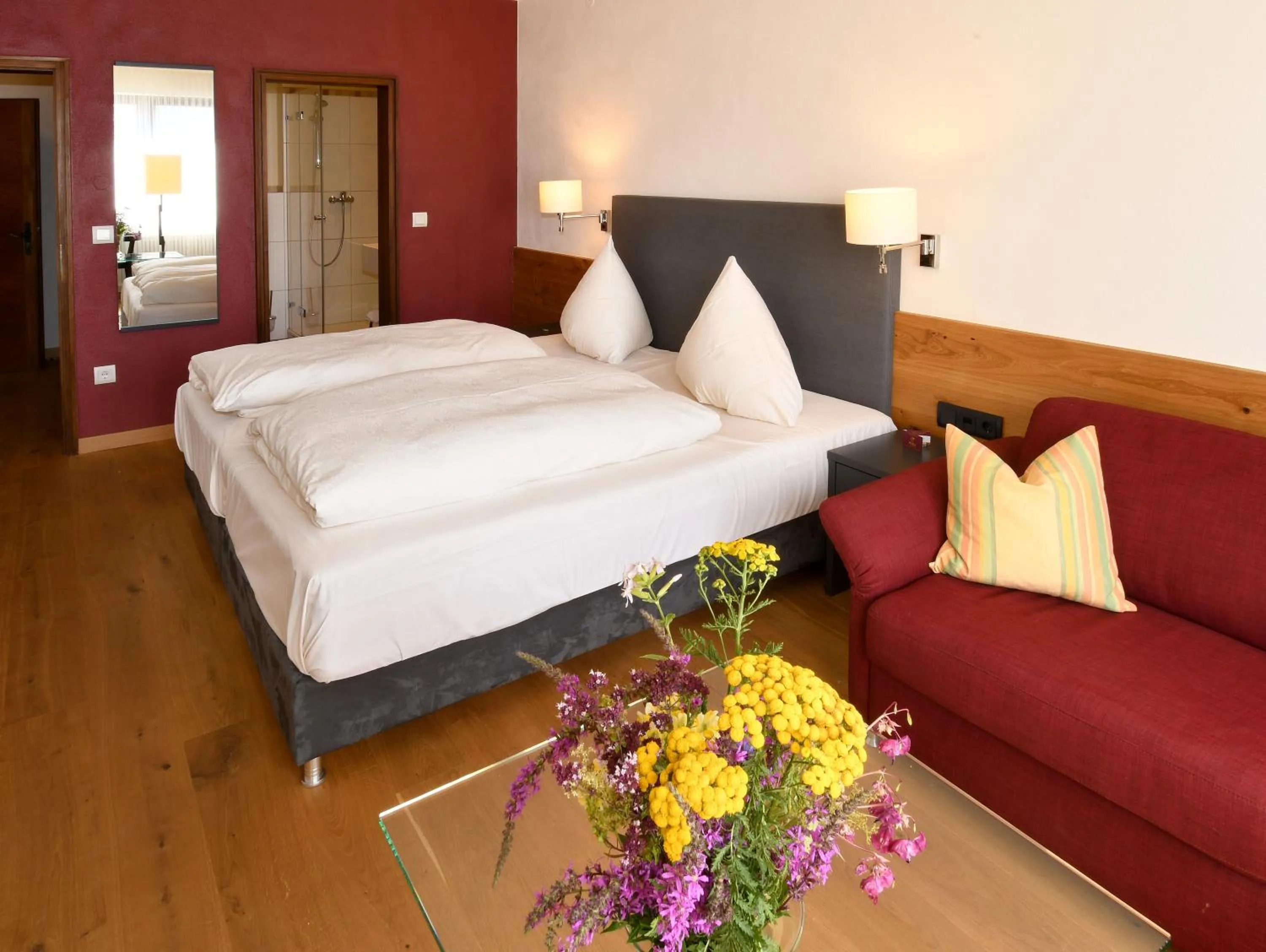 Bed in Hotel & Weinhaus Anker