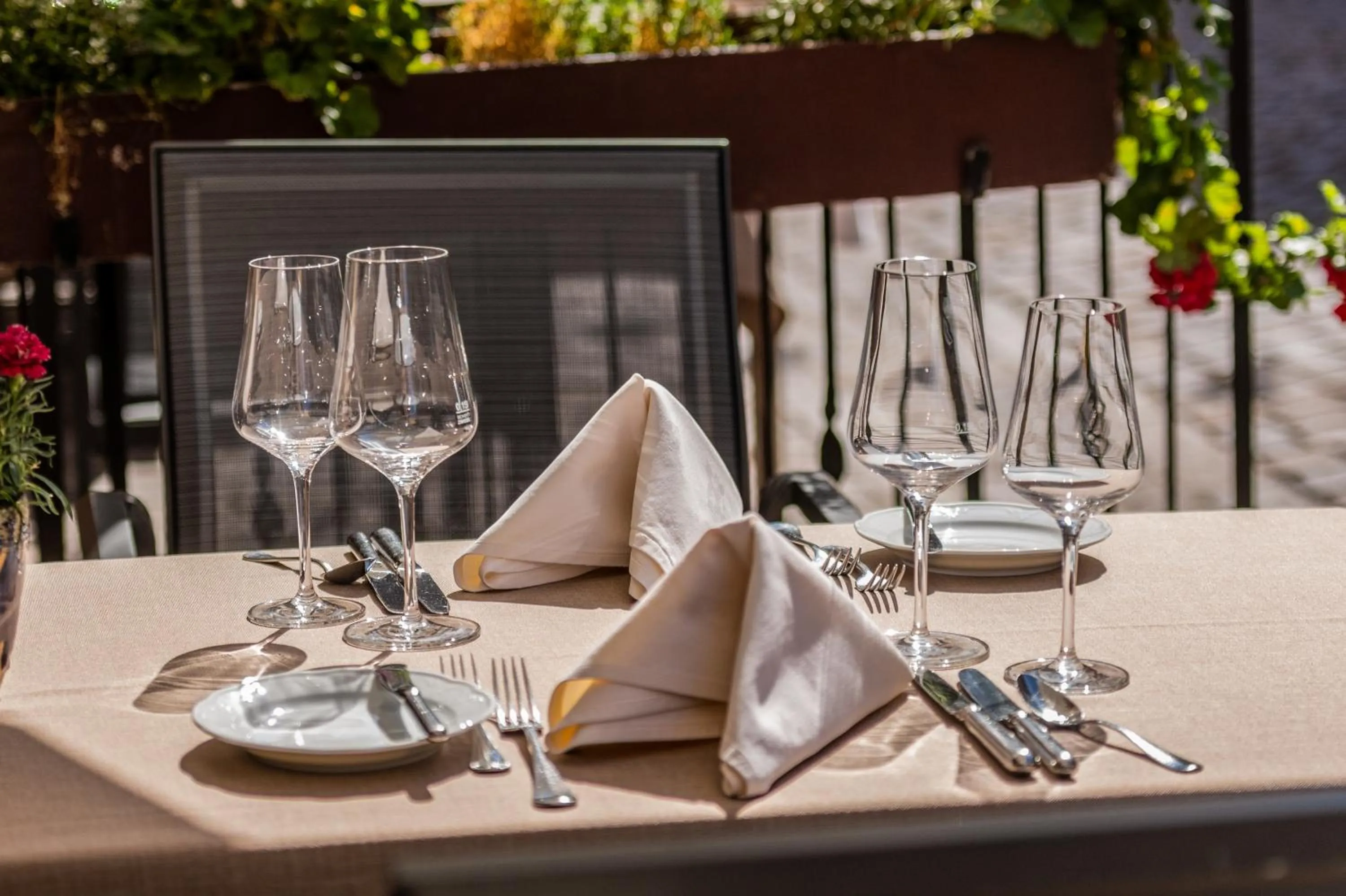 Restaurant/places to eat in Hotel & Weinhaus Anker